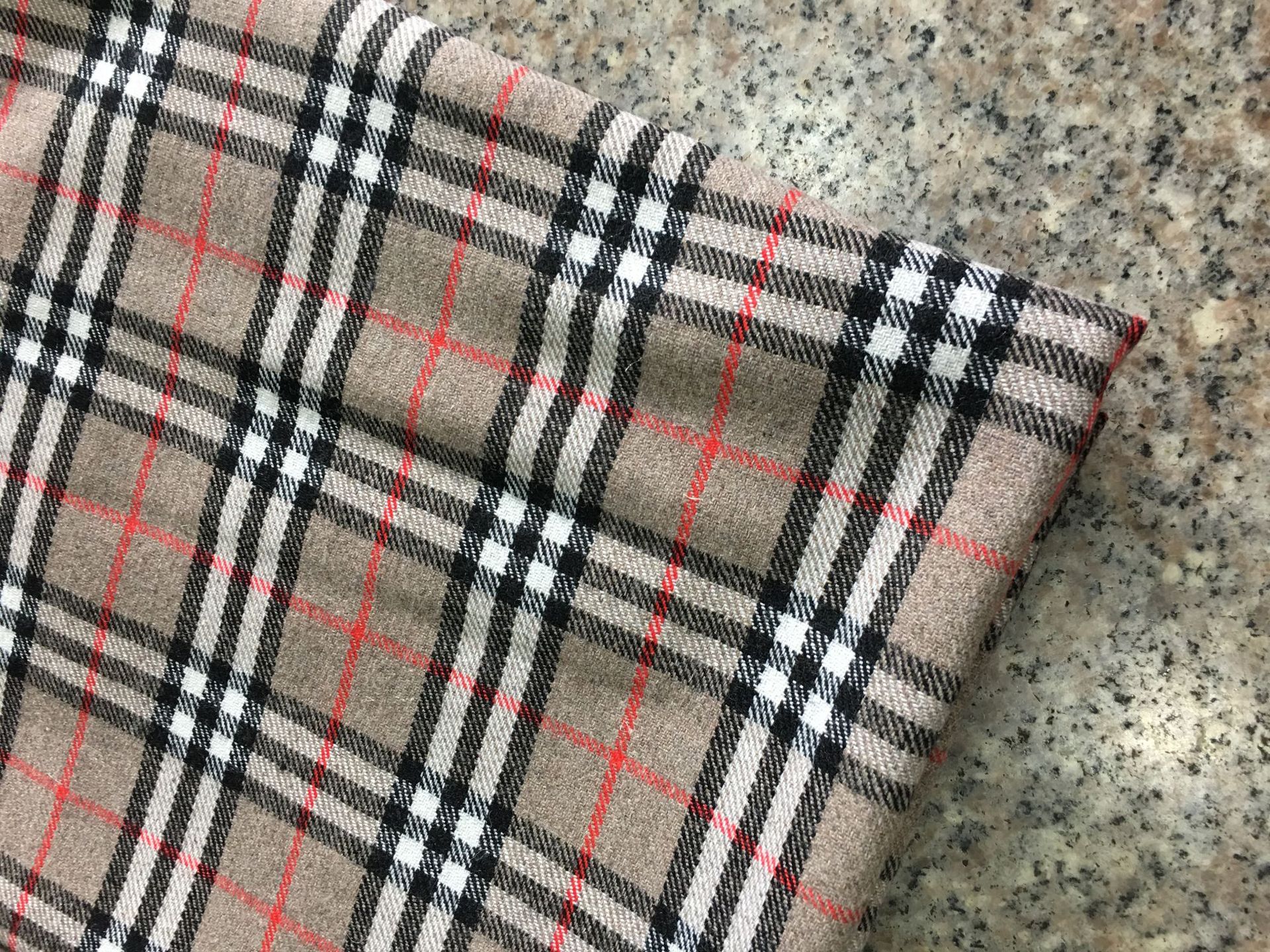 厂家1205窗格呢 羊毛精纺法兰格子呢 春秋精品四方格子毛呢面料