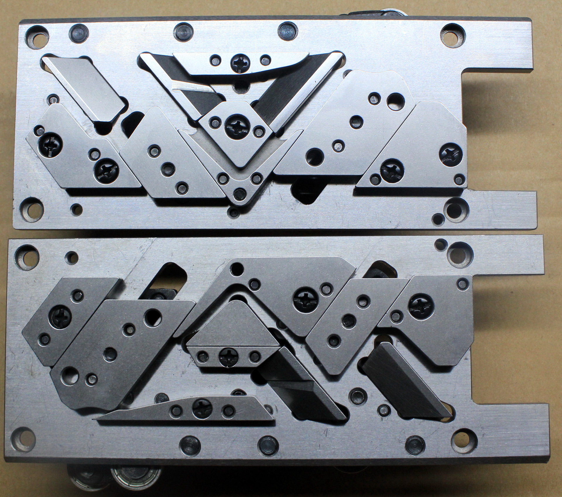 宁波厂家供应手套机机头三角配件 精密五金配件加 工