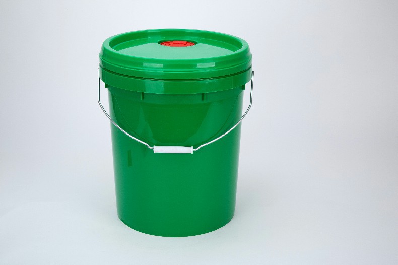 定制塑料油漆桶10-20l加厚带盖防水涂料密封机油化工桶pp厂家批发