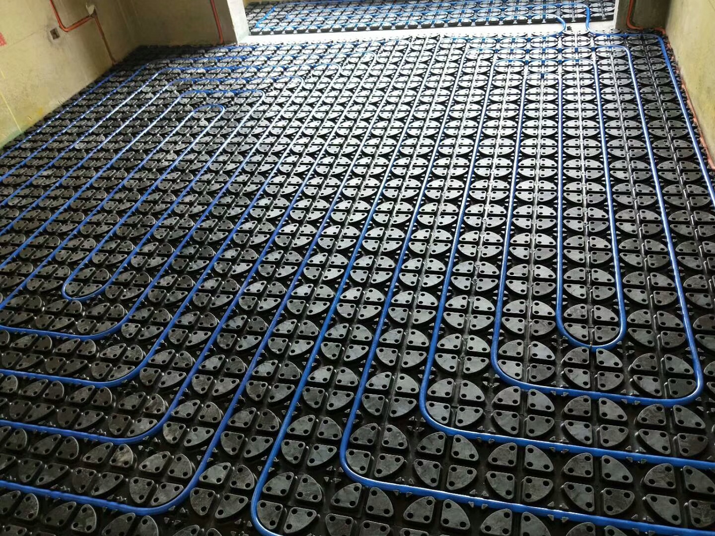 供应地暖模块湿式 免回填地暖模块 超薄塑料地暖模块地热模块