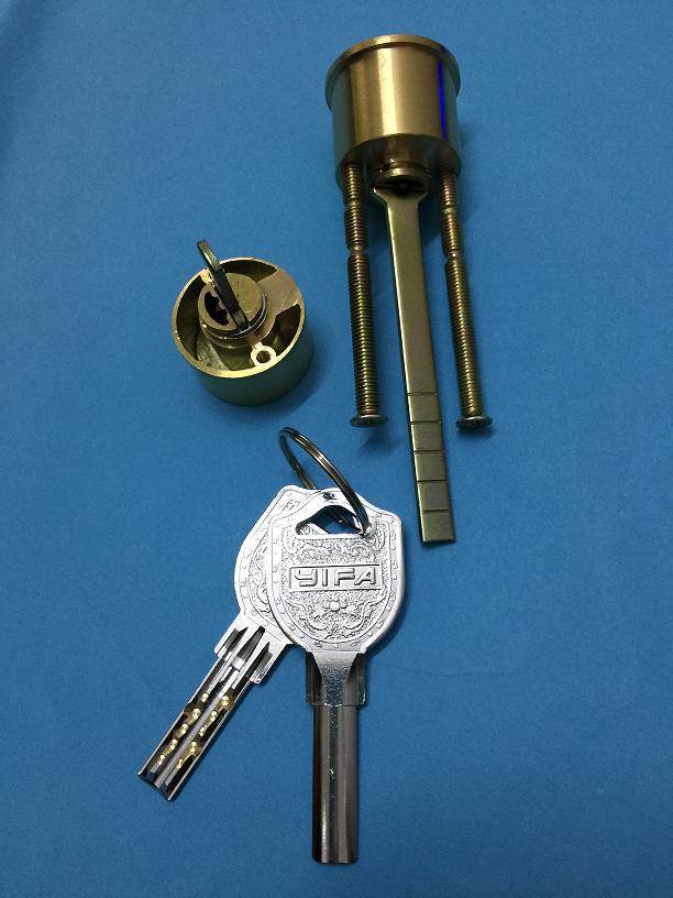 一体化智能防盗电控刷卡锁配件 双头月牙双原子铜锁芯