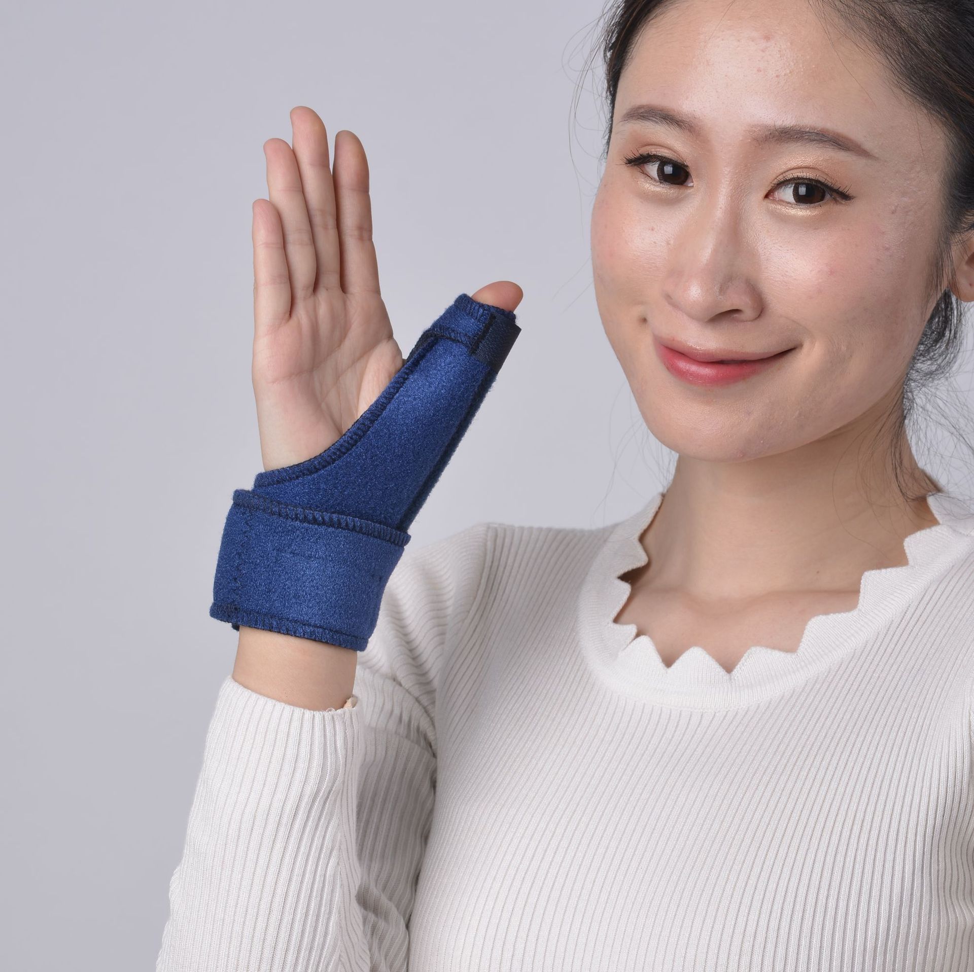 手扭伤支具手大拇指矫正器女手腕手指固定夹板护具指套