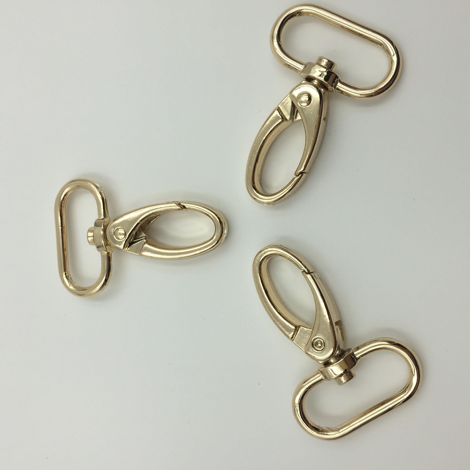 厂家批发零售吊钟 弹簧扣绳扣卡扣尾夹绳头