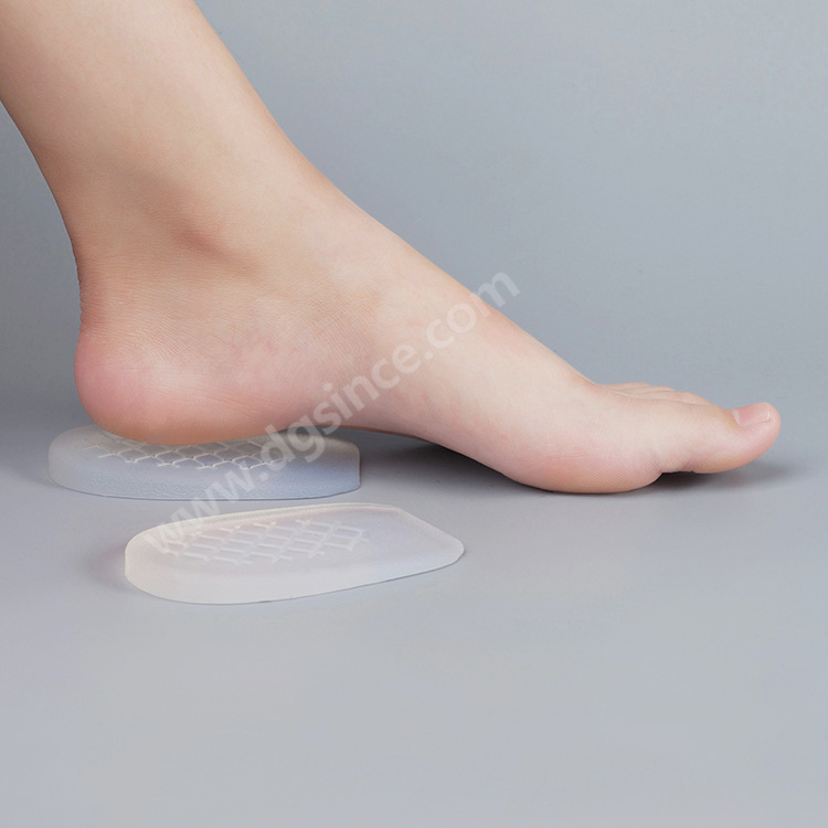 硅胶后跟垫足跟垫骨刺硅胶鞋垫鞋批发后跟垫硅胶工厂直销免费拿样