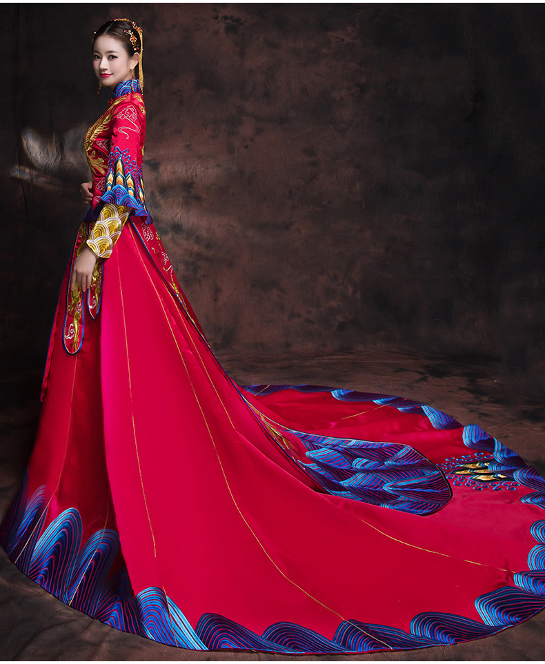 秀禾服新娘2019春夏新款龙凤褂中式结婚礼服红色长款大拖尾秀和服