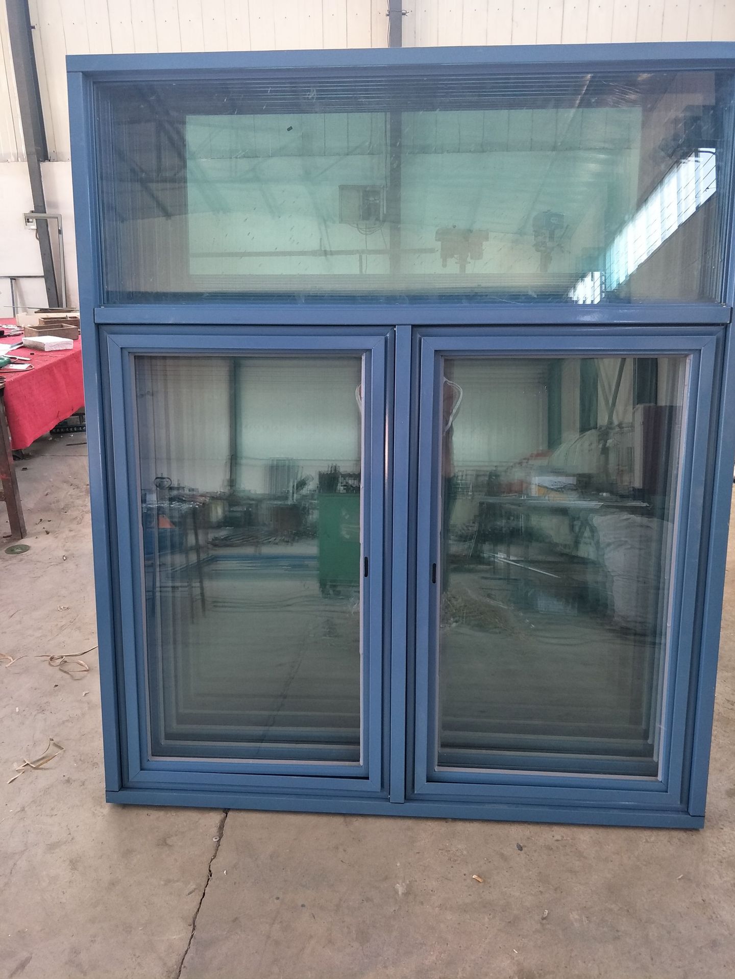 厂家专业生产彩色图层钢板门窗 喷涂灰蓝色彩钢平开窗