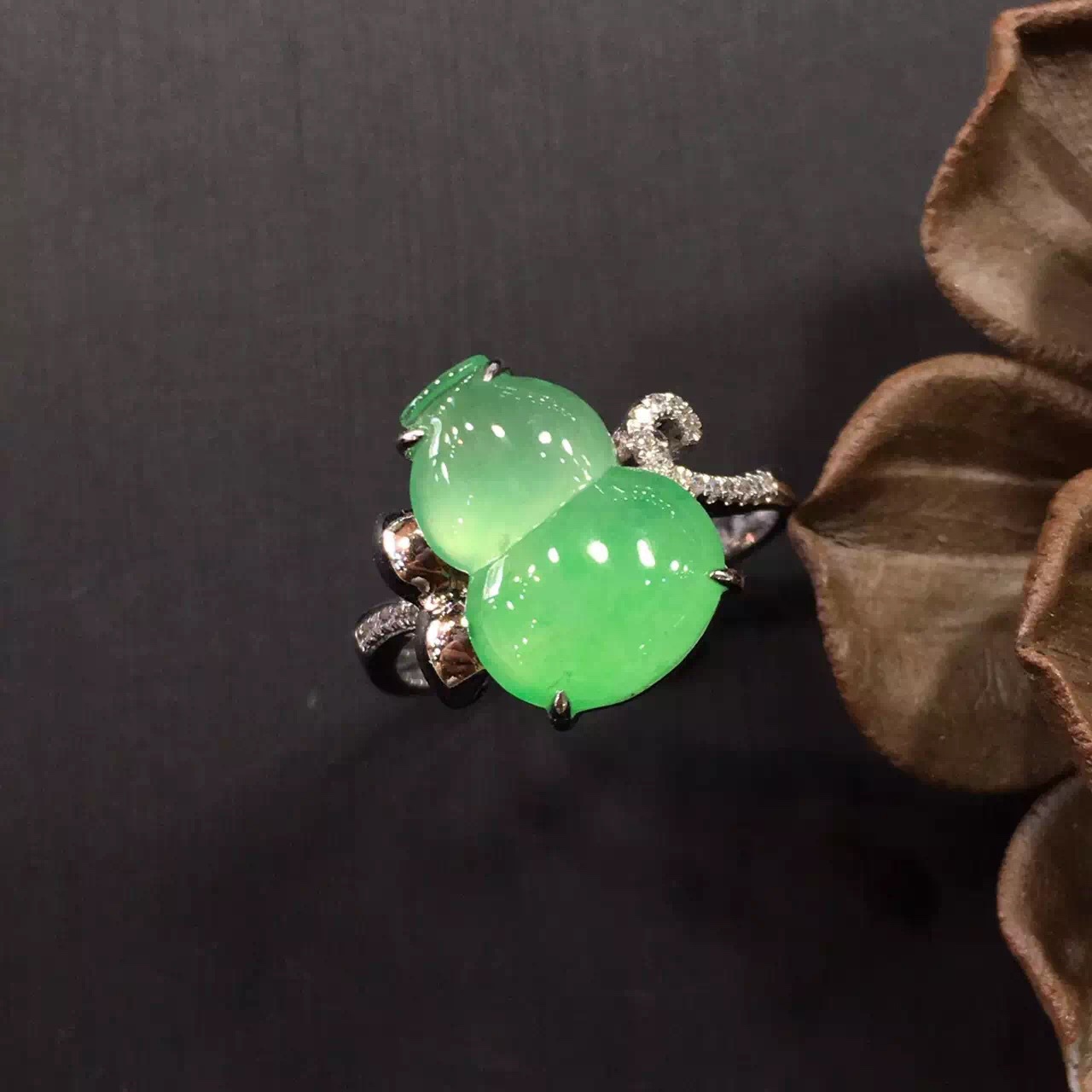 翡翠a货葫芦美戒冰种翡翠佛老坑玉戒指新品带证书翡翠戒面