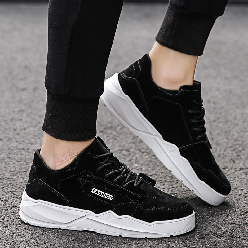 关于库存:我们每双鞋子的备货量都在3000双以上 亲们可放心推广