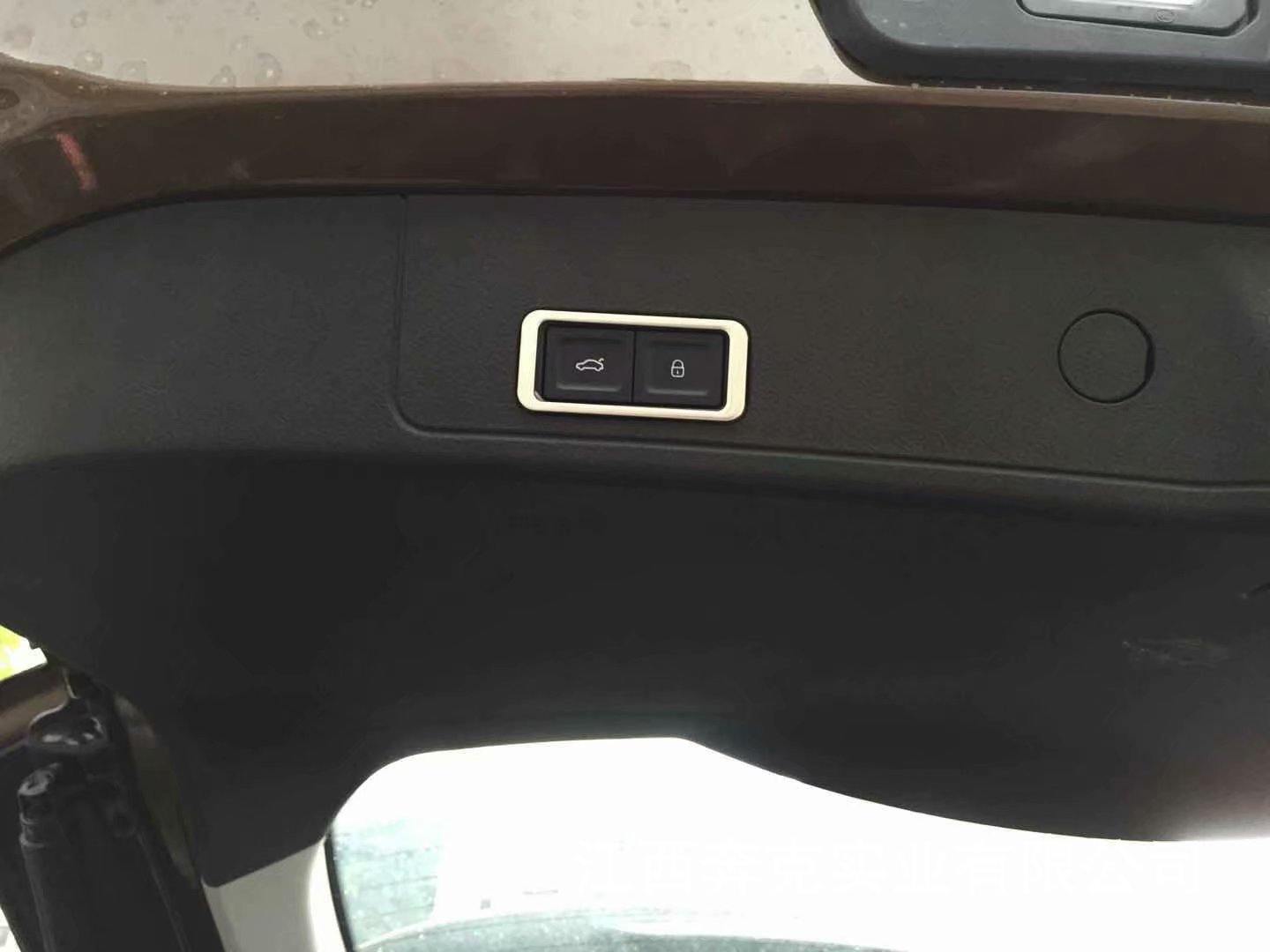 适用于瑞虎8后备箱开关按钮不锈钢后备箱开关装饰瑞虎8改装内外饰