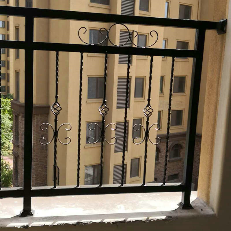 钢制阳台护栏楼层铁艺围栏室内飘窗防护栏别墅铁艺阳台护栏