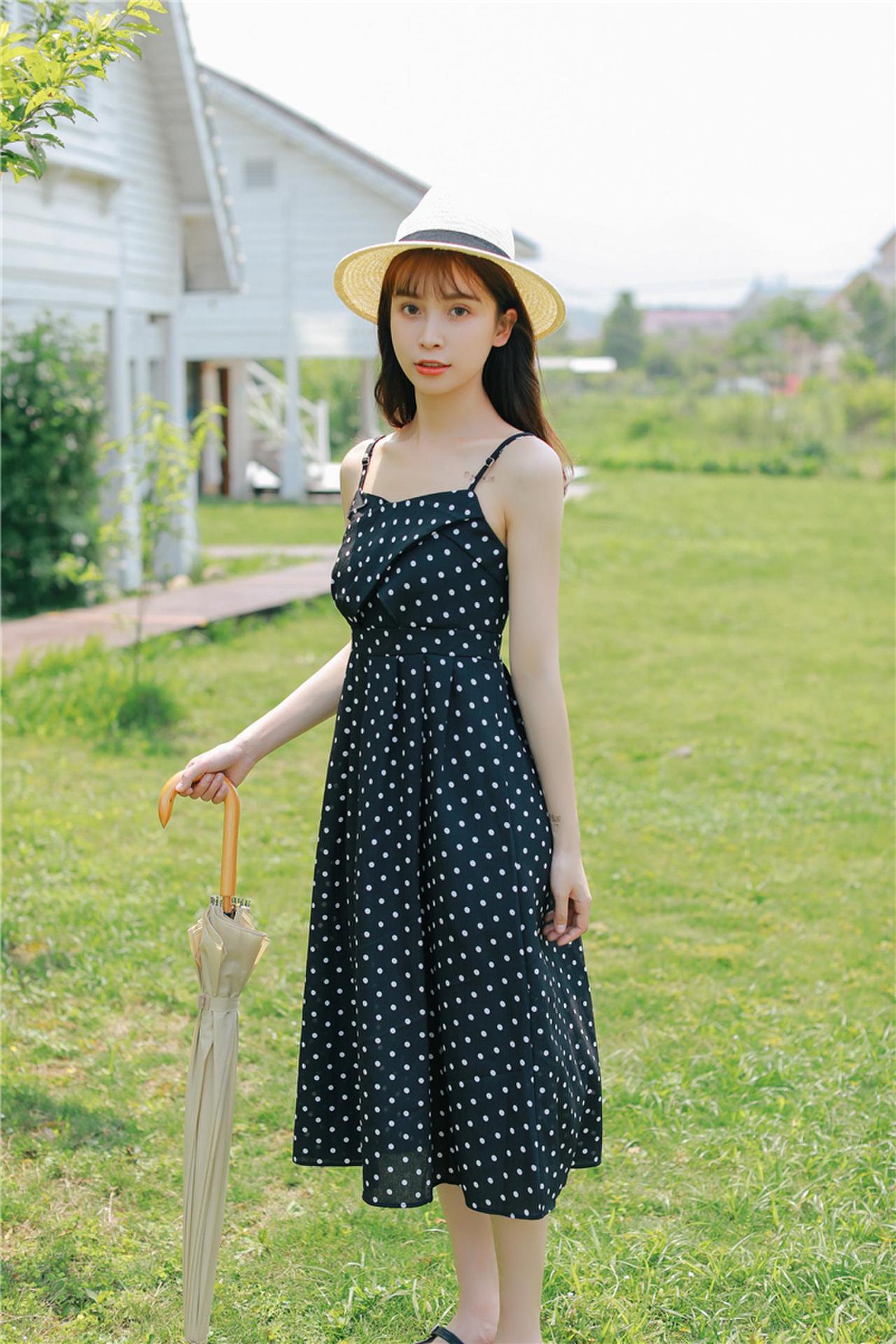 波点内搭吊带裙夏季2018新款韩版瑞丽收腰气质百搭连衣裙长裙女