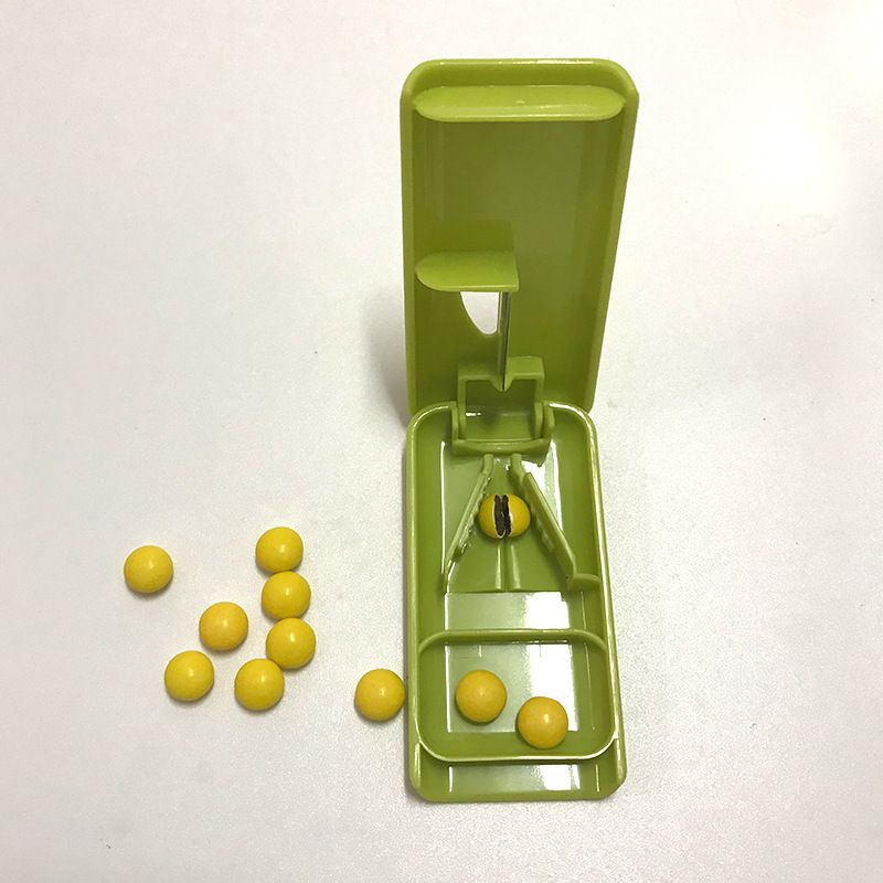 先达新模环保切片药盒便携式切药器abs长方形切药盒促销礼品