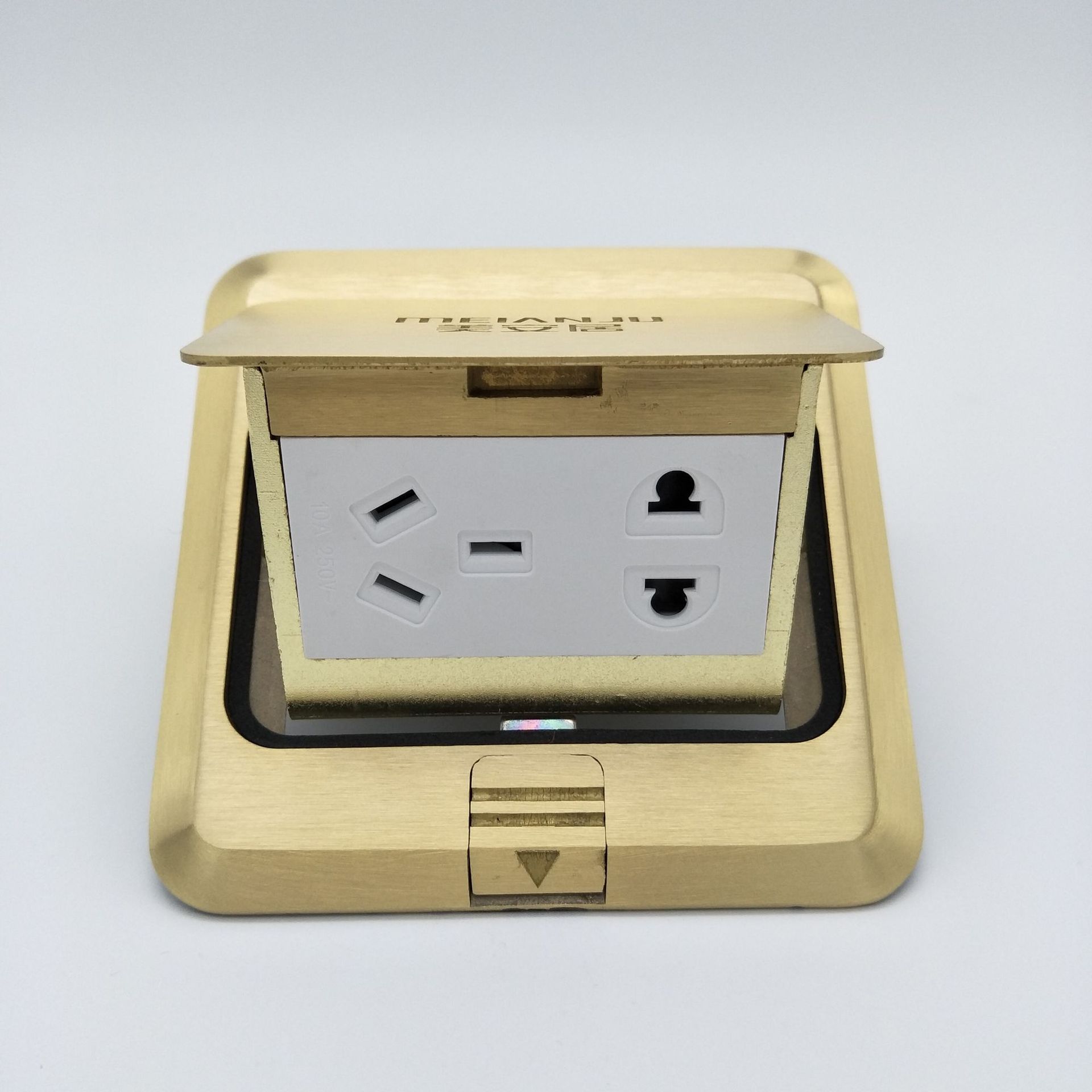 带底盒慢弹式五孔地面插座 地板插座 地插 全铜地板插防水隐藏式