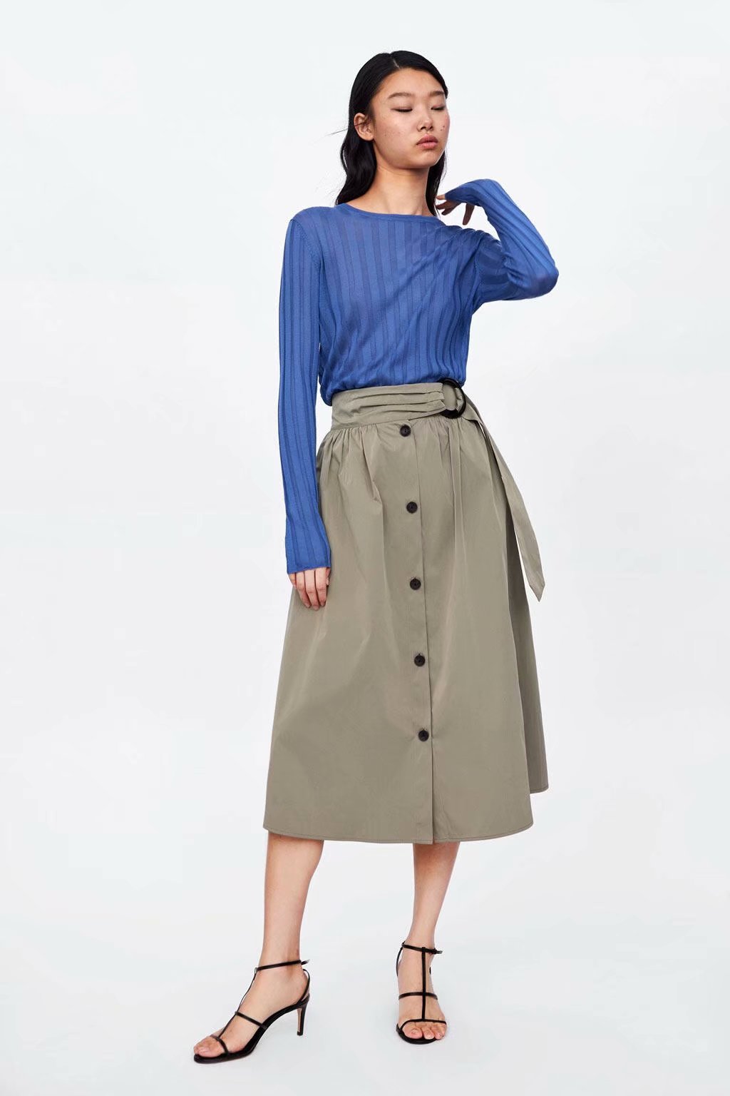 2018春夏新款欧洲站搭扣饰裙子 女士单排扣女士半身裙 wew5162