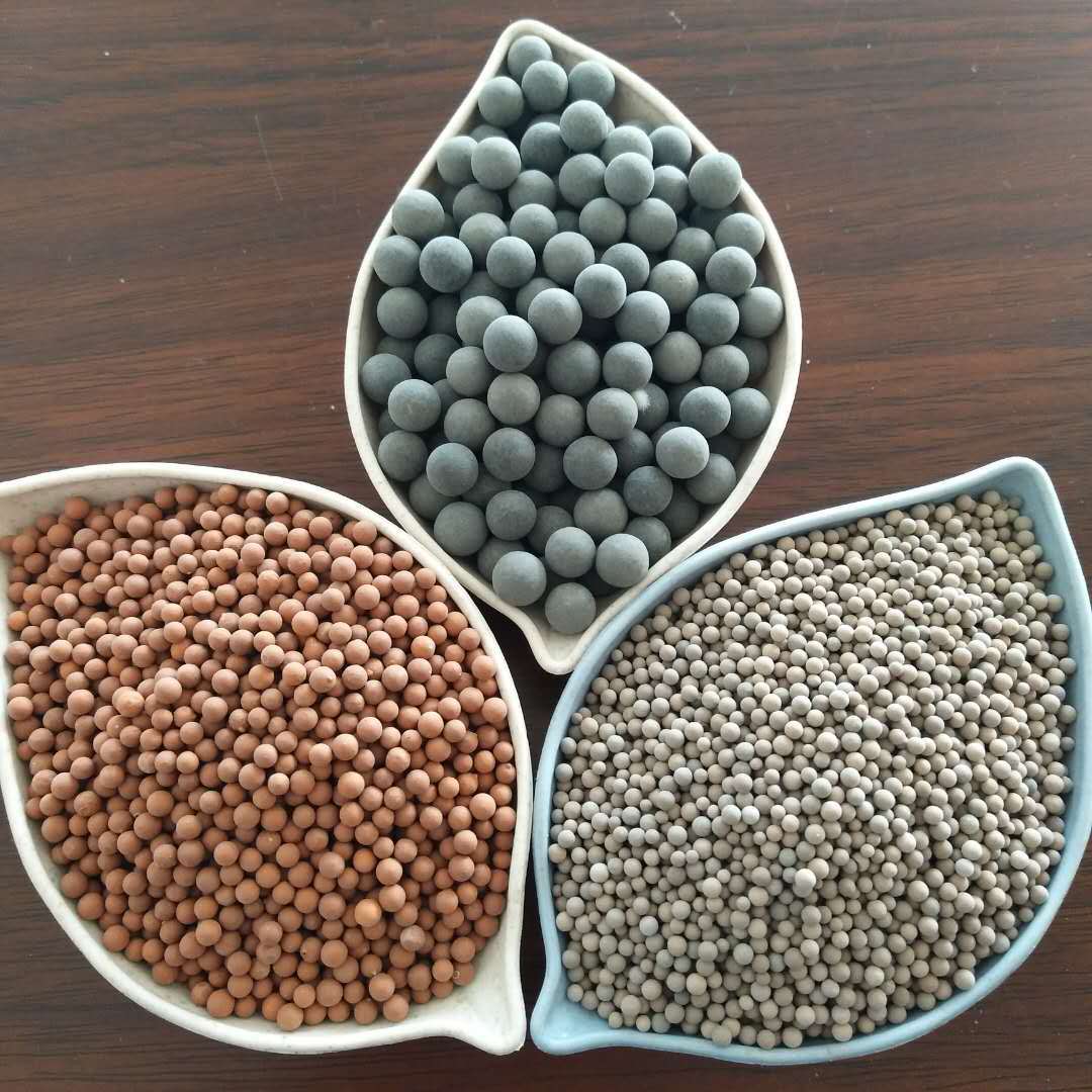 厂家供应过滤水用麦饭石球托玛琳电气石矿化球光子能床用能量球