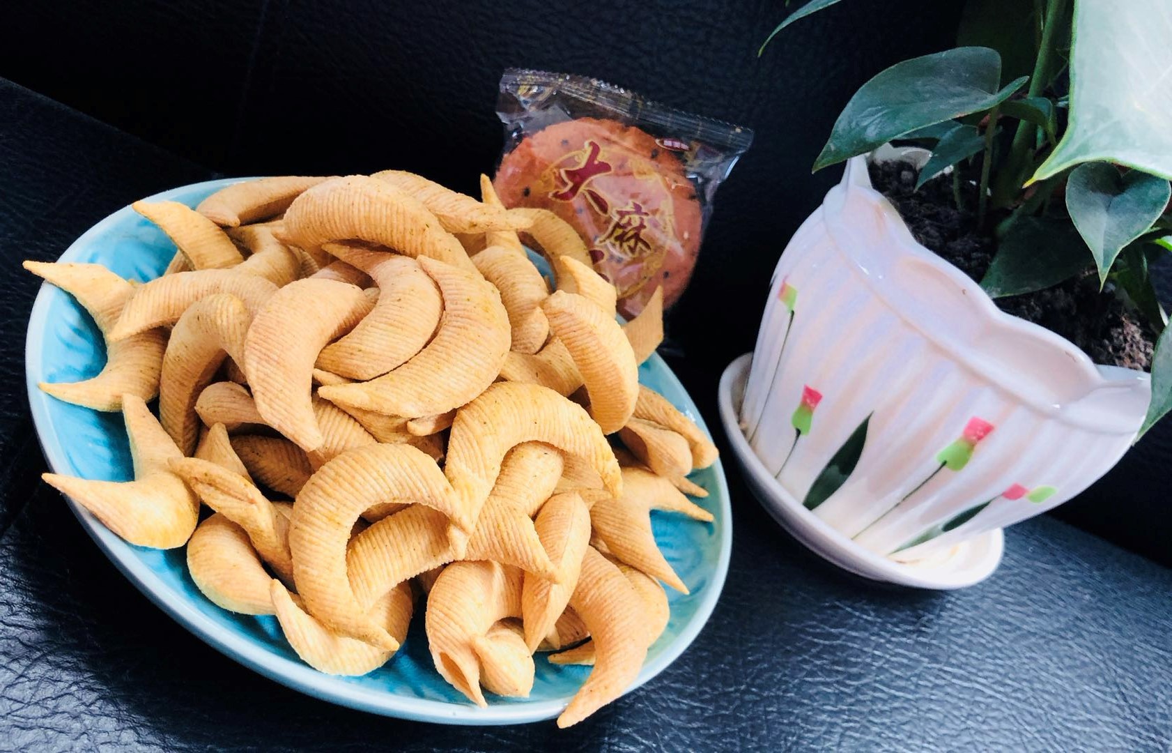 地摊展会热销手工山药酥一箱10斤零食大礼包地摊食品厂家直销批发