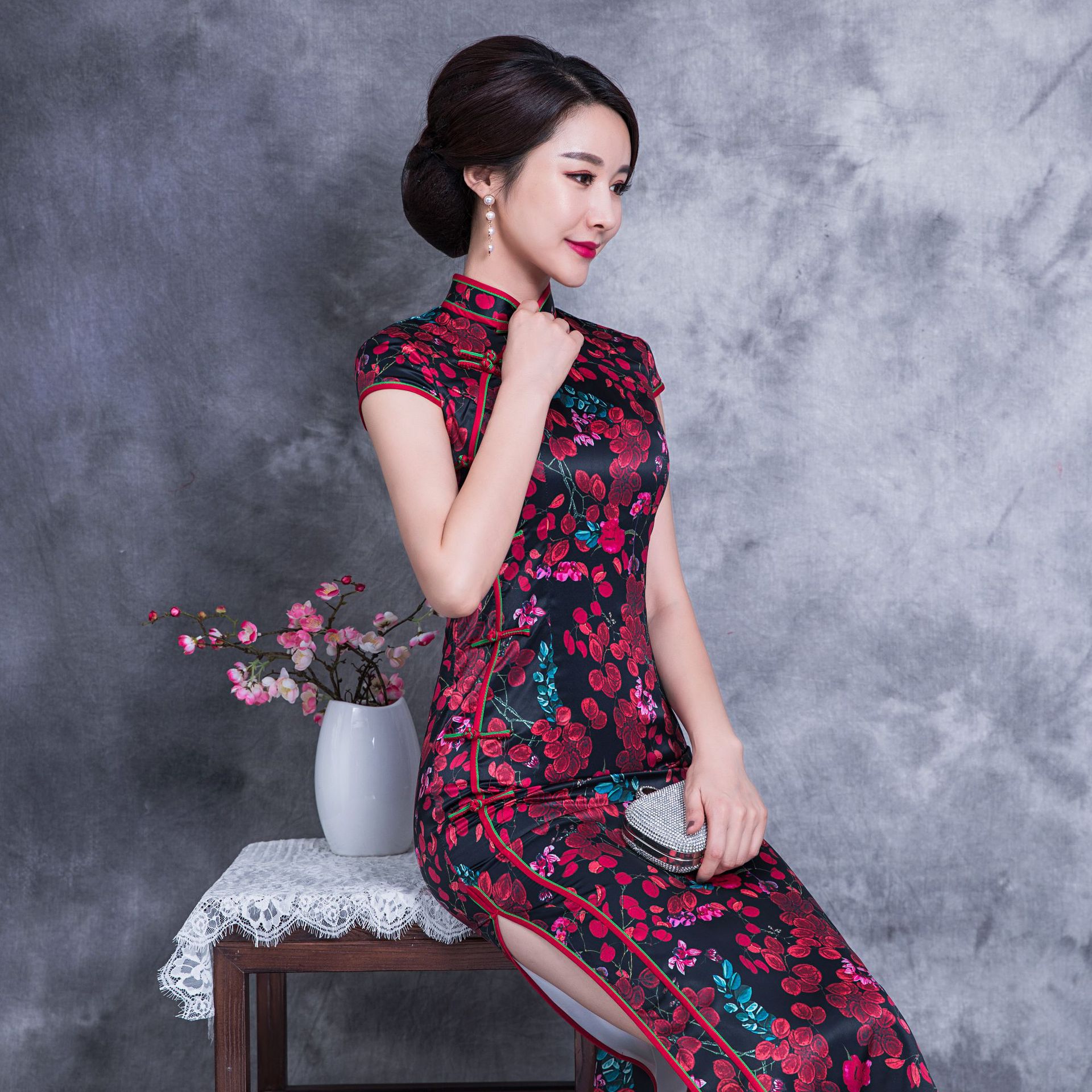 厂家直销新款高档长款丝绸旗袍 优雅迷人日常连女裙旗袍批发