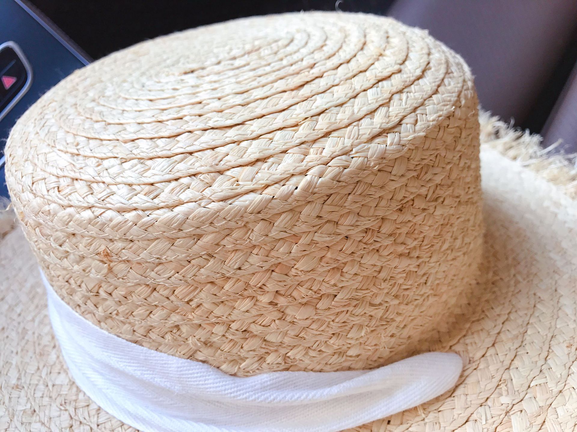 批发爆款 日系夏纯手工编织加厚拉菲草帽子毛边草帽防晒遮太阳帽