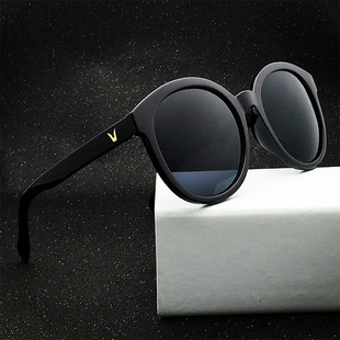 黑色复古大框墨镜