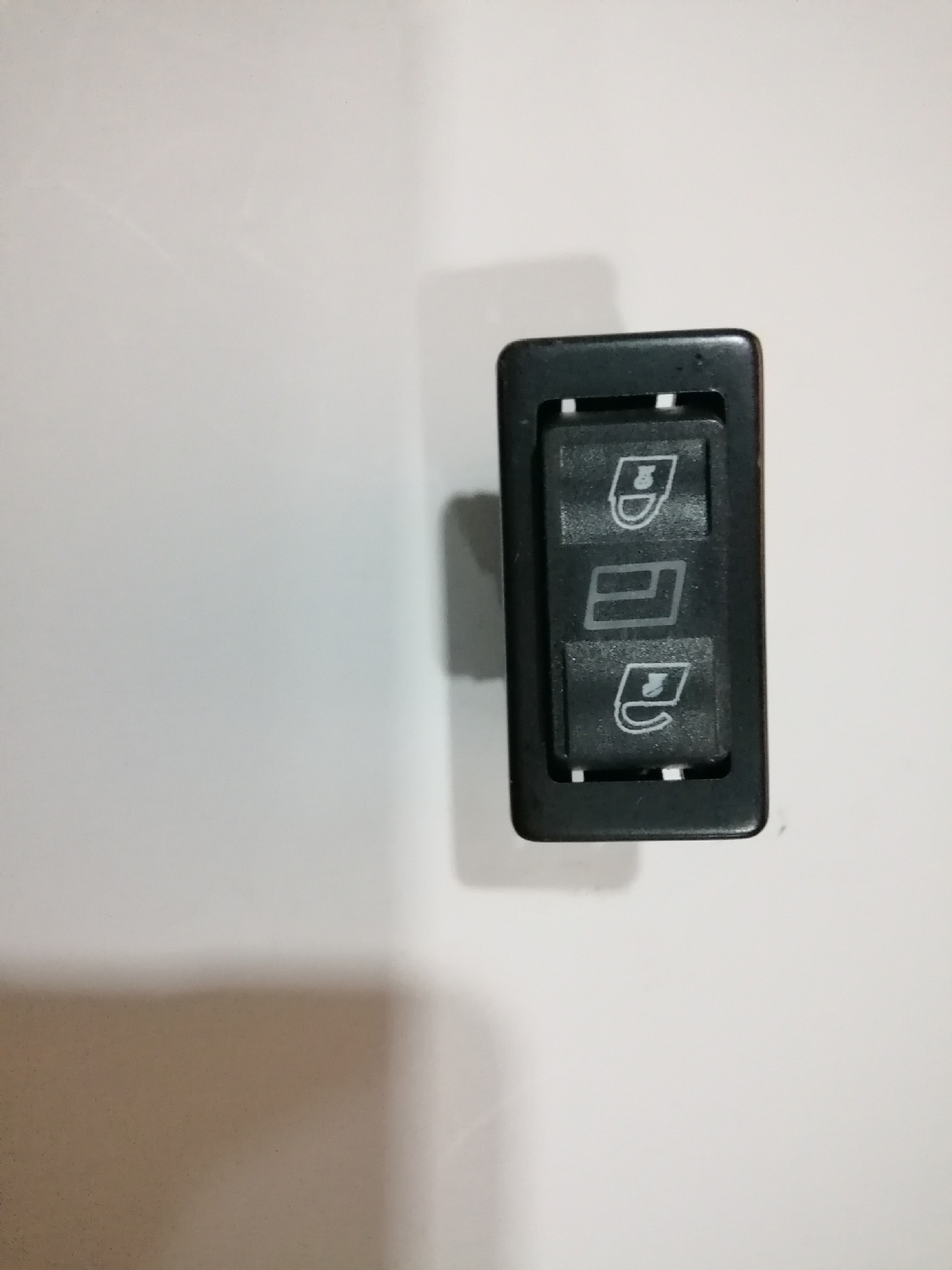 汽车按钮开关 汽车电动门小开关 电动门开关 门窗开关 厂家