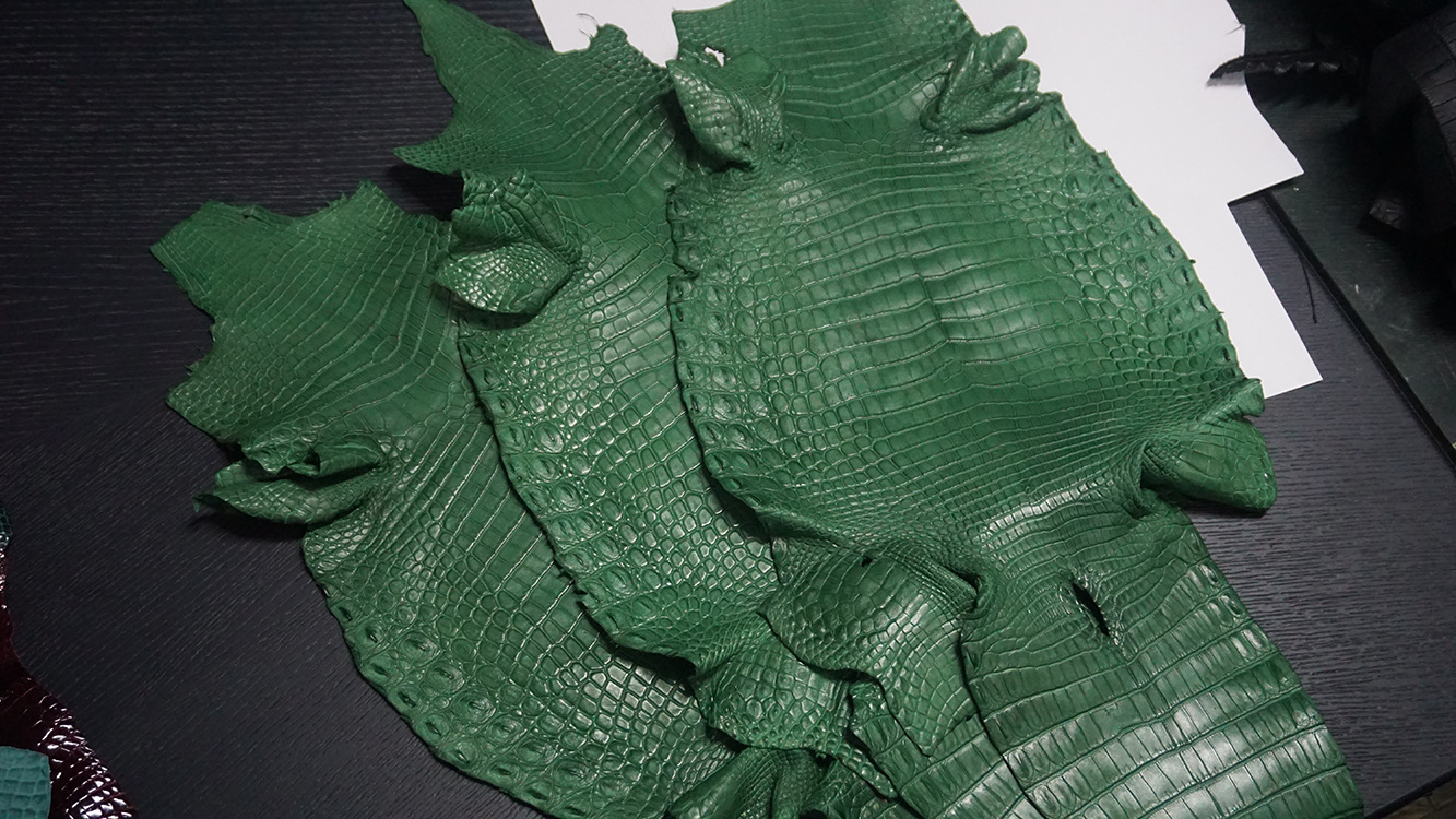 【与龙共舞】hcp出产哑光水染鳄鱼皮料 尼罗鳄特殊双色效果多彩色