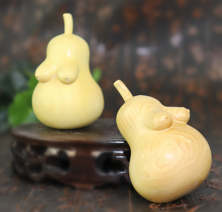 新款情趣 奶梨 黄杨木雕 木制工艺品 家居摆件 办公室摆件 送礼