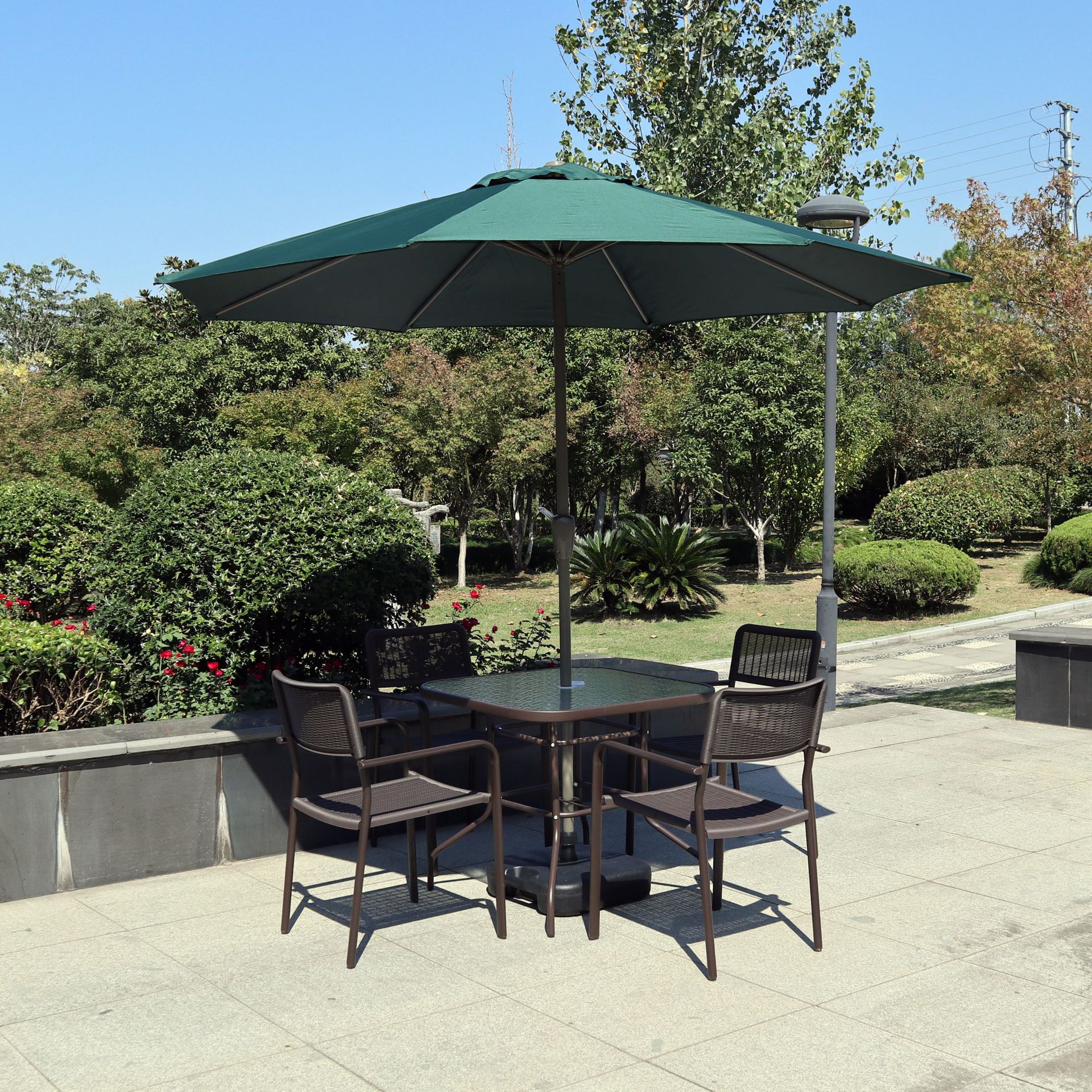 户外桌椅藤椅伞组合露天阳台庭院三五件套咖啡奶茶店仿藤塑板桌椅