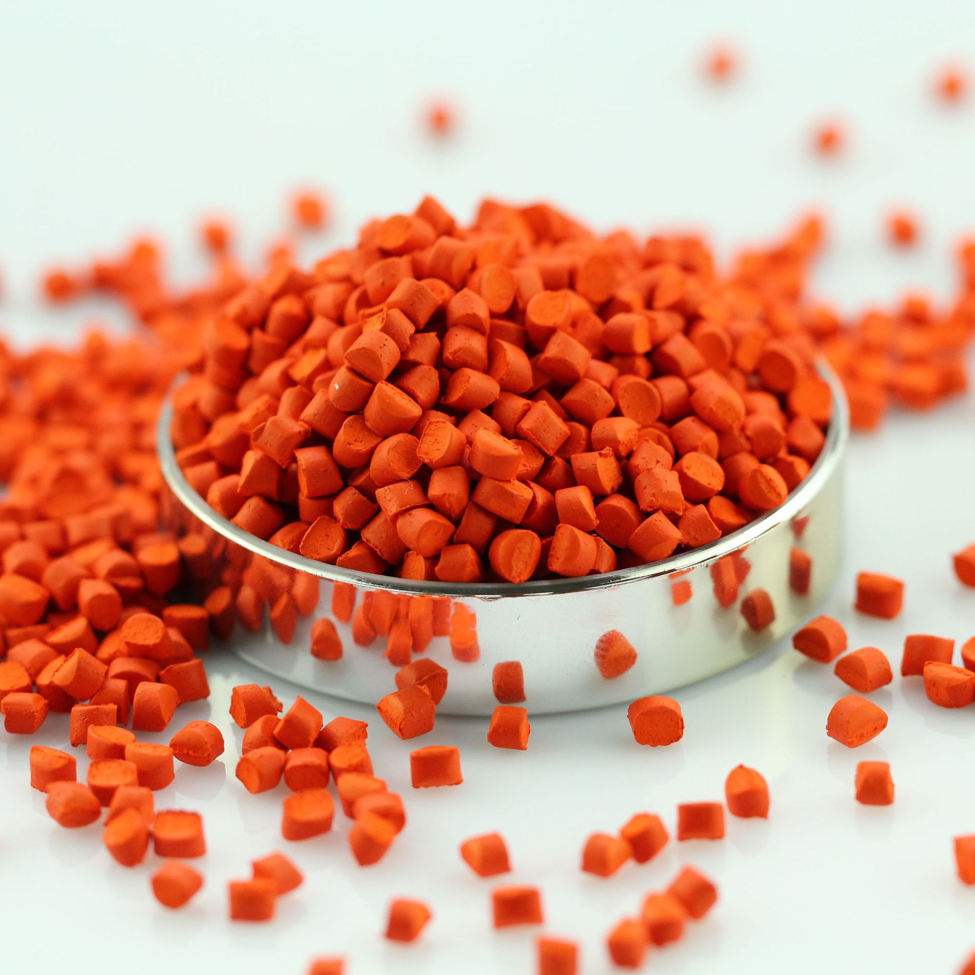 桔黄色母粒电力管橘黄色母粒橘色母粒电力管道色母地埋管色母粒