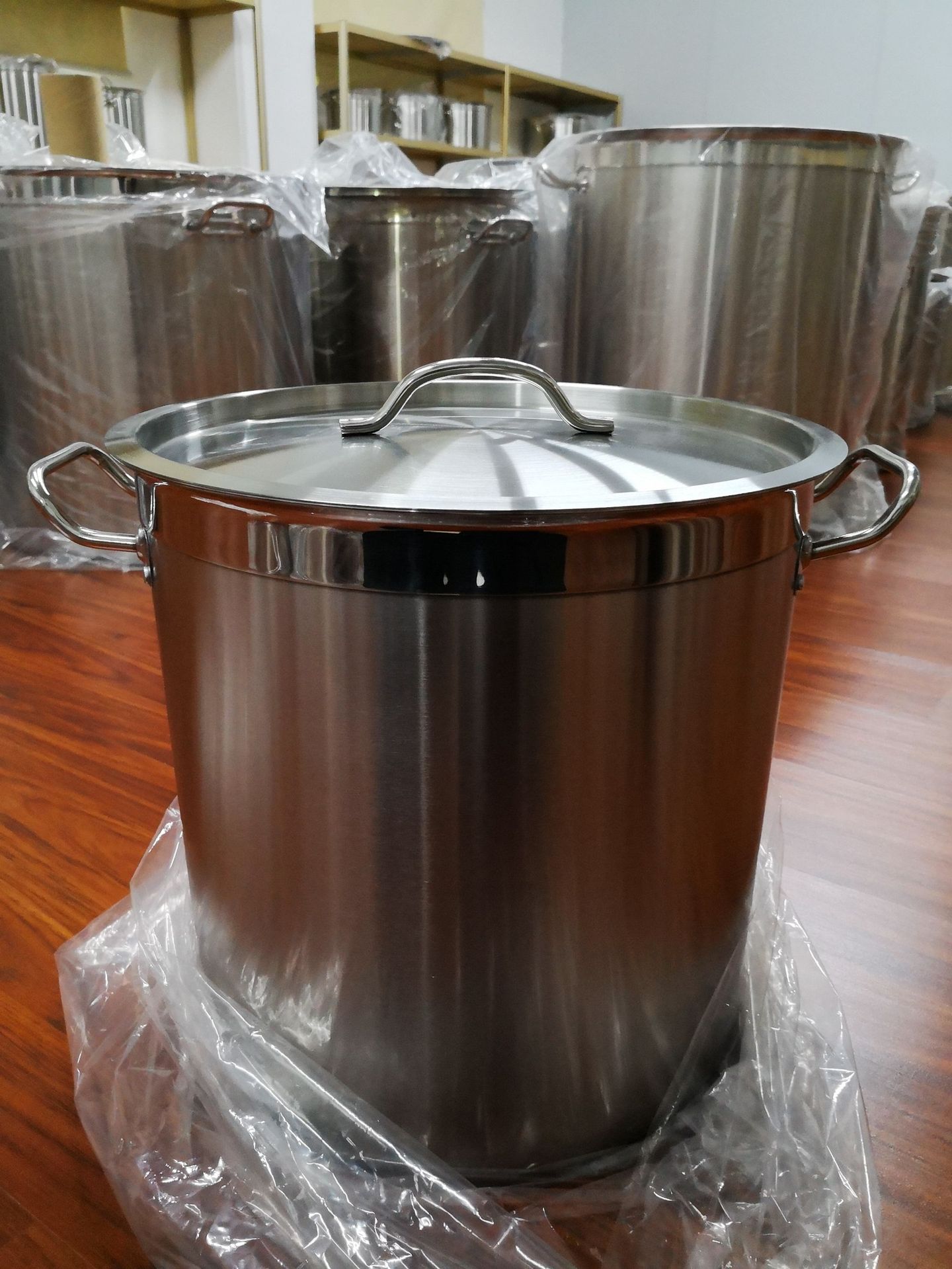 加厚复底304不锈钢汤桶 带盖酒店厨房多用商用复合底桶大汤锅水桶