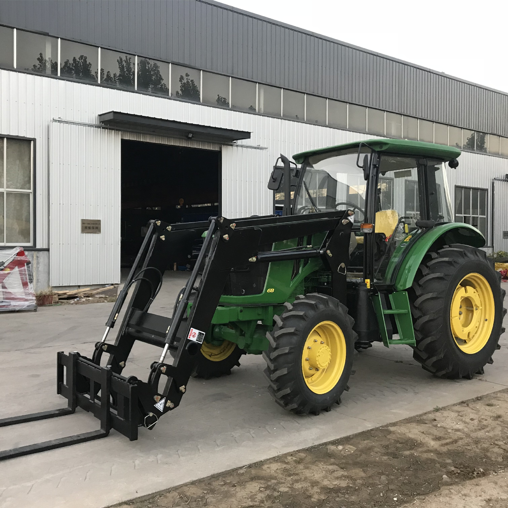 拖拉机前装载机 拖拉机改铲车 前装后挖 两头忙