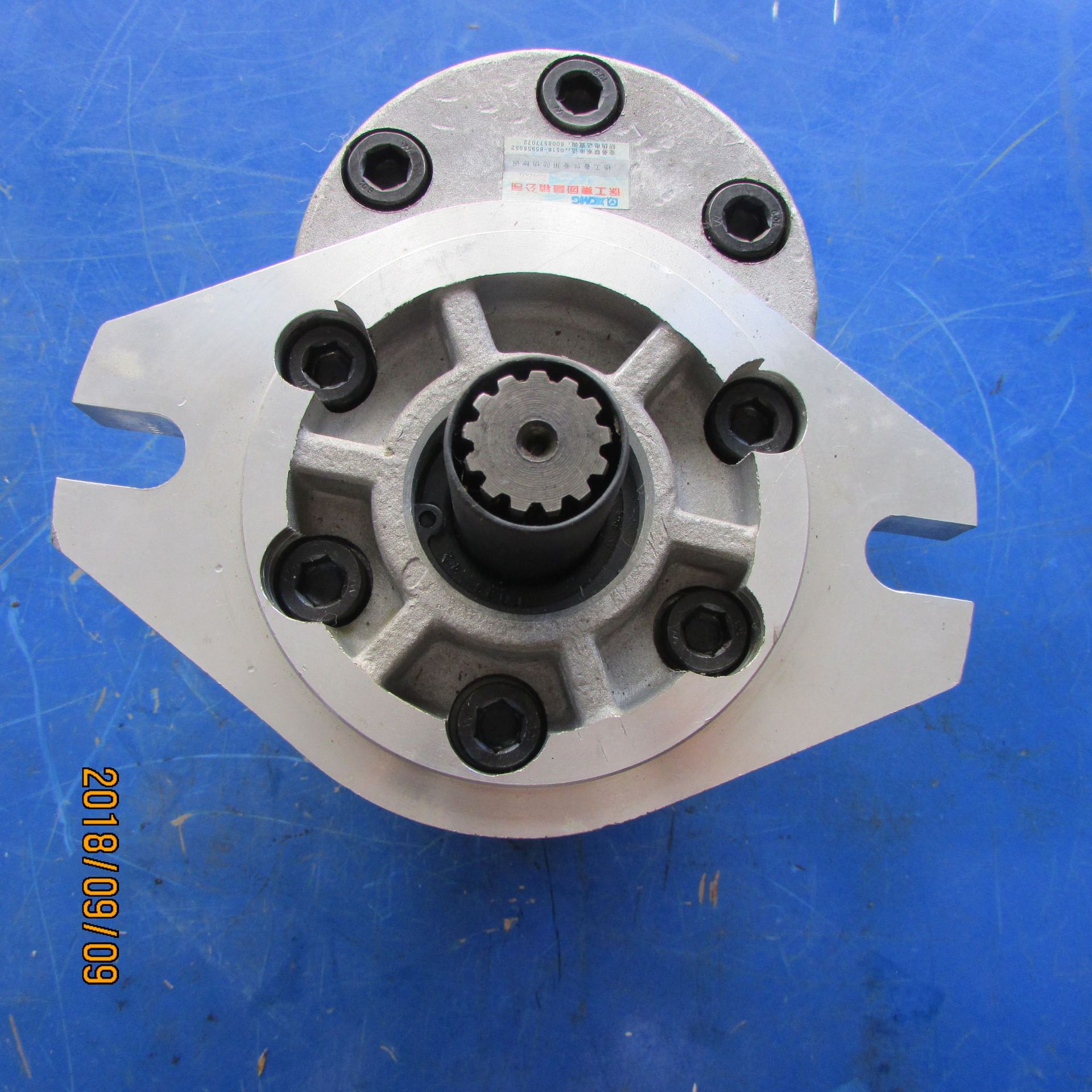 优质供应徐工压路机原厂配件860116972 齿轮泵cbtn-f425-alx