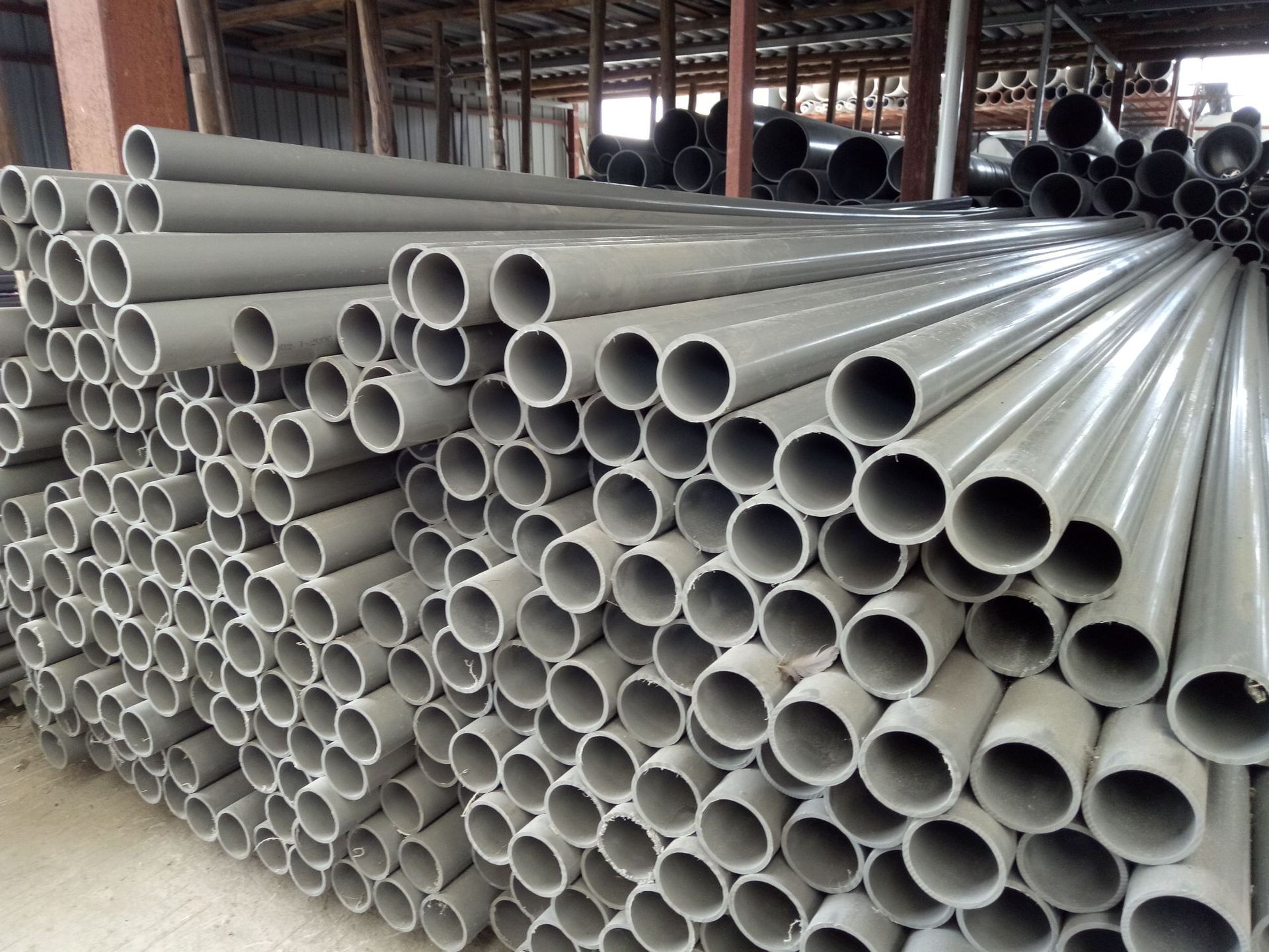 upvc给水管灰色50dn40直扩口管pn10承压10mpa自来水管pvcu