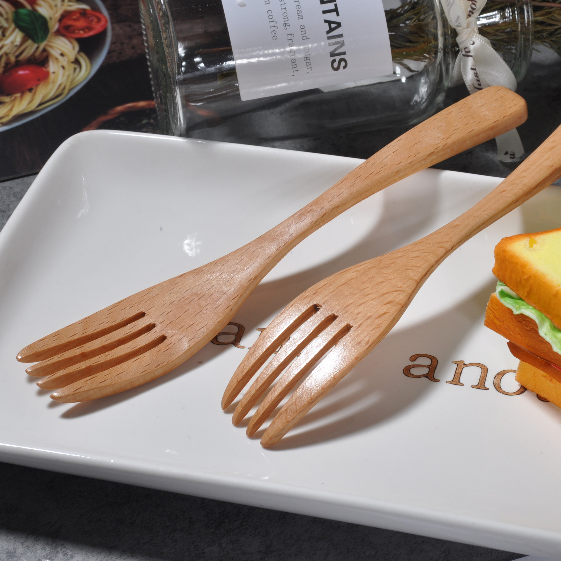 中式简约木叉子 餐饮环保榉木四齿食品水果叉 家居用品木制水果