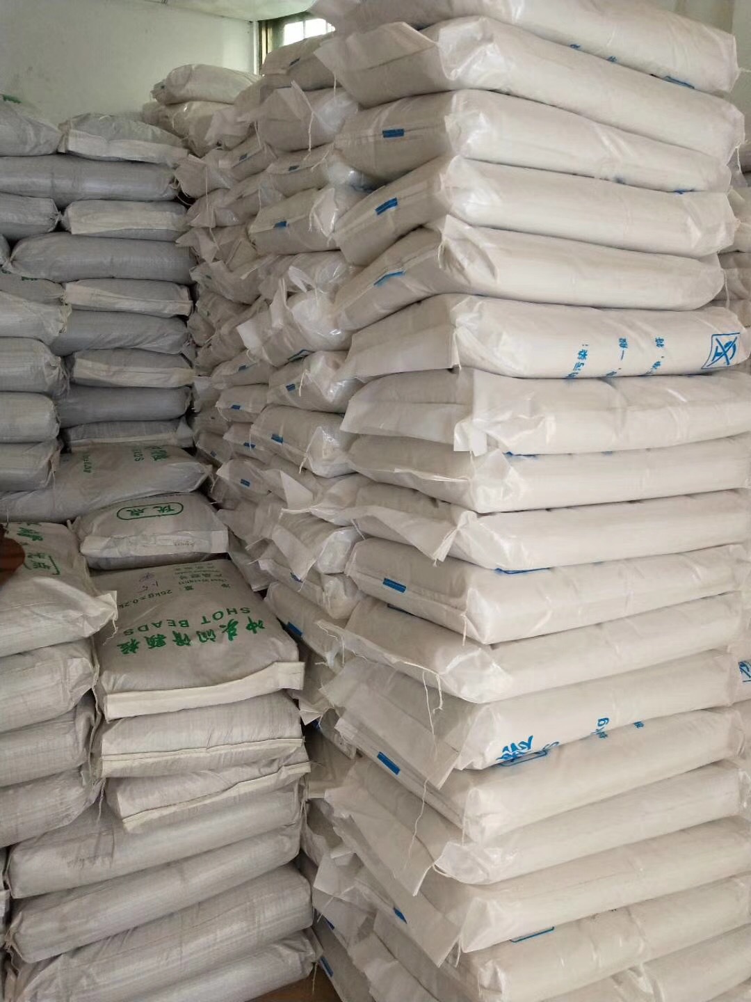 压铸机颗粒油 供应压铸机用优质白色  白色颗粒油 冲头润滑颗粒油