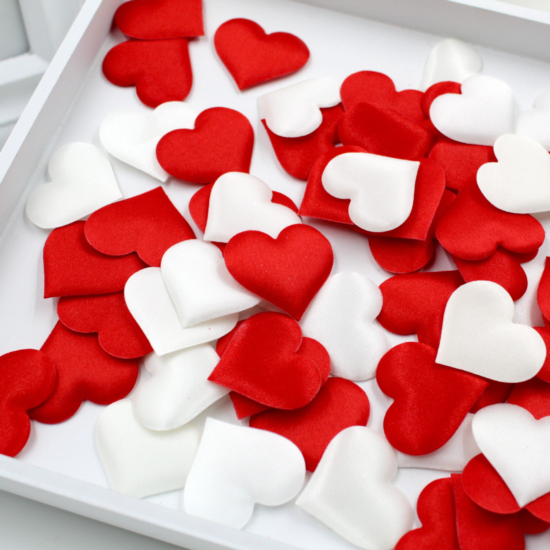 结婚婚礼布置装饰爱心手抛花立体海绵桃心花瓣婚房压床花心形纸屑