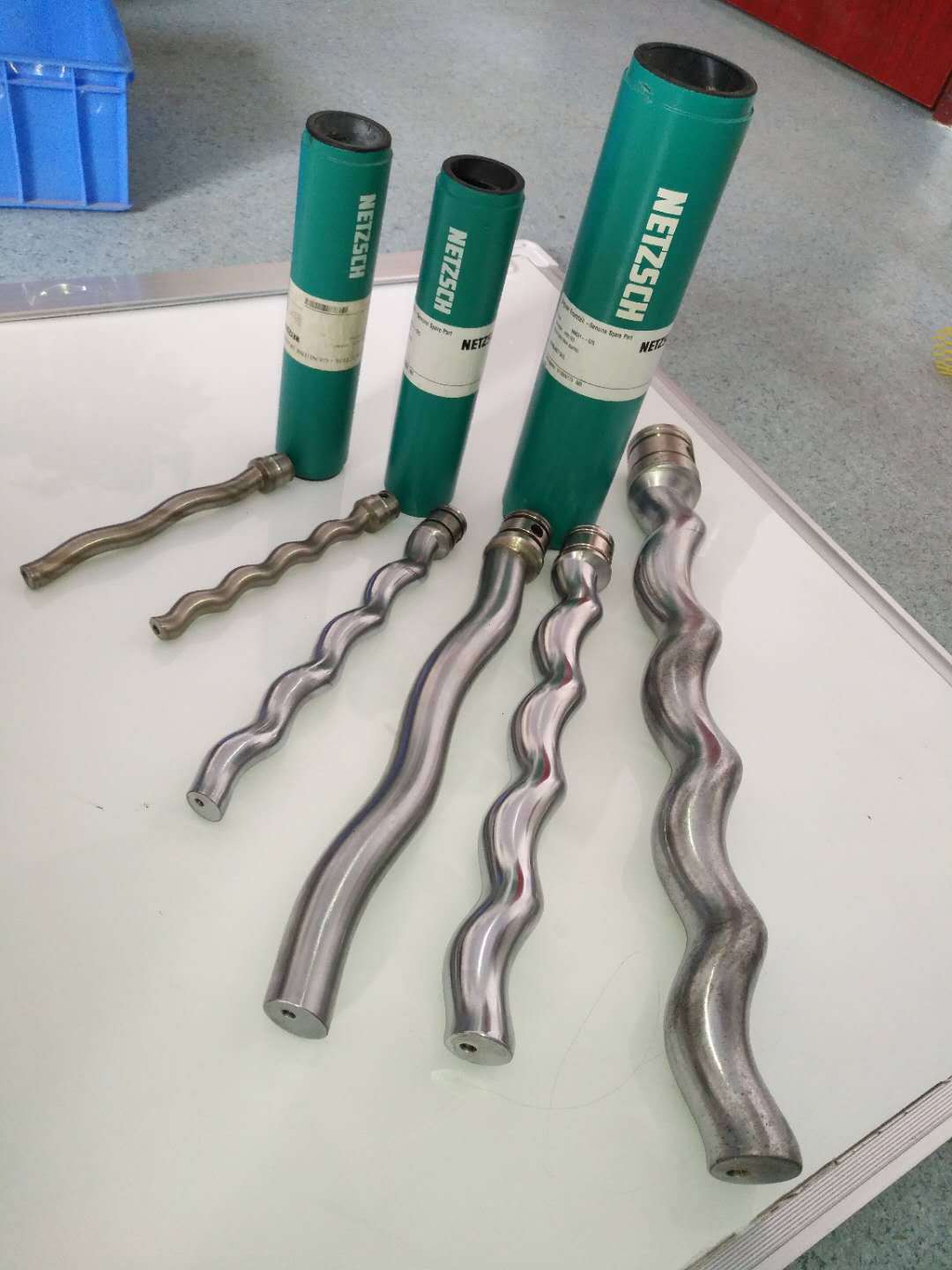 泵配件-现货批发netzsch耐驰螺杆泵定子nm090by02s12v易损件定子.