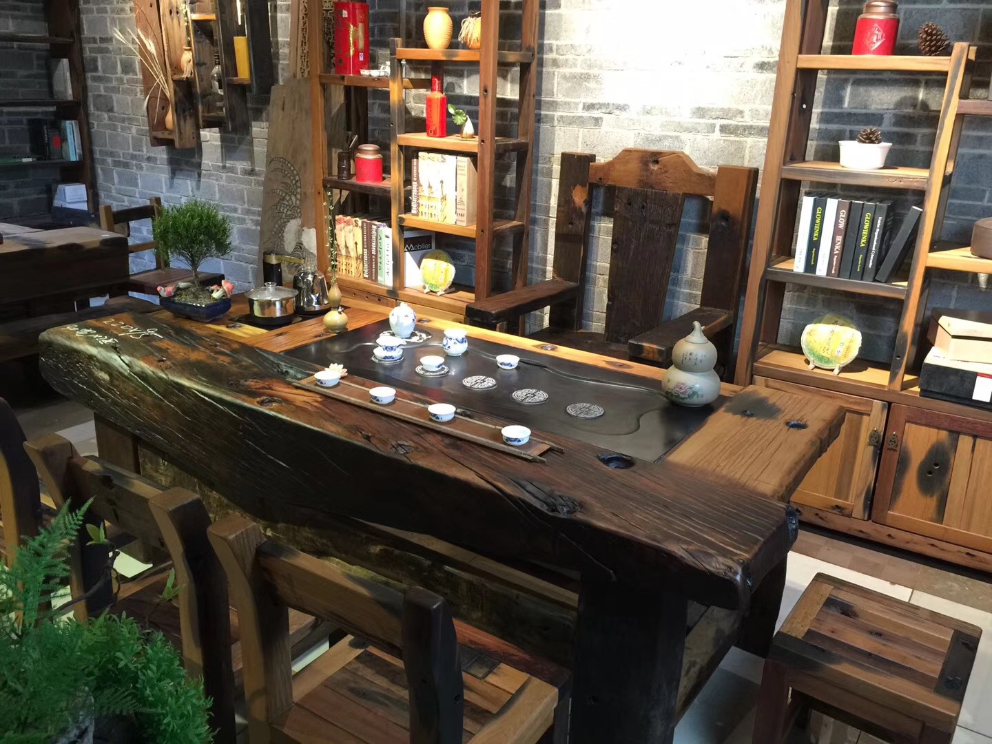 有收藏价值的老船木茶台 老船木家具