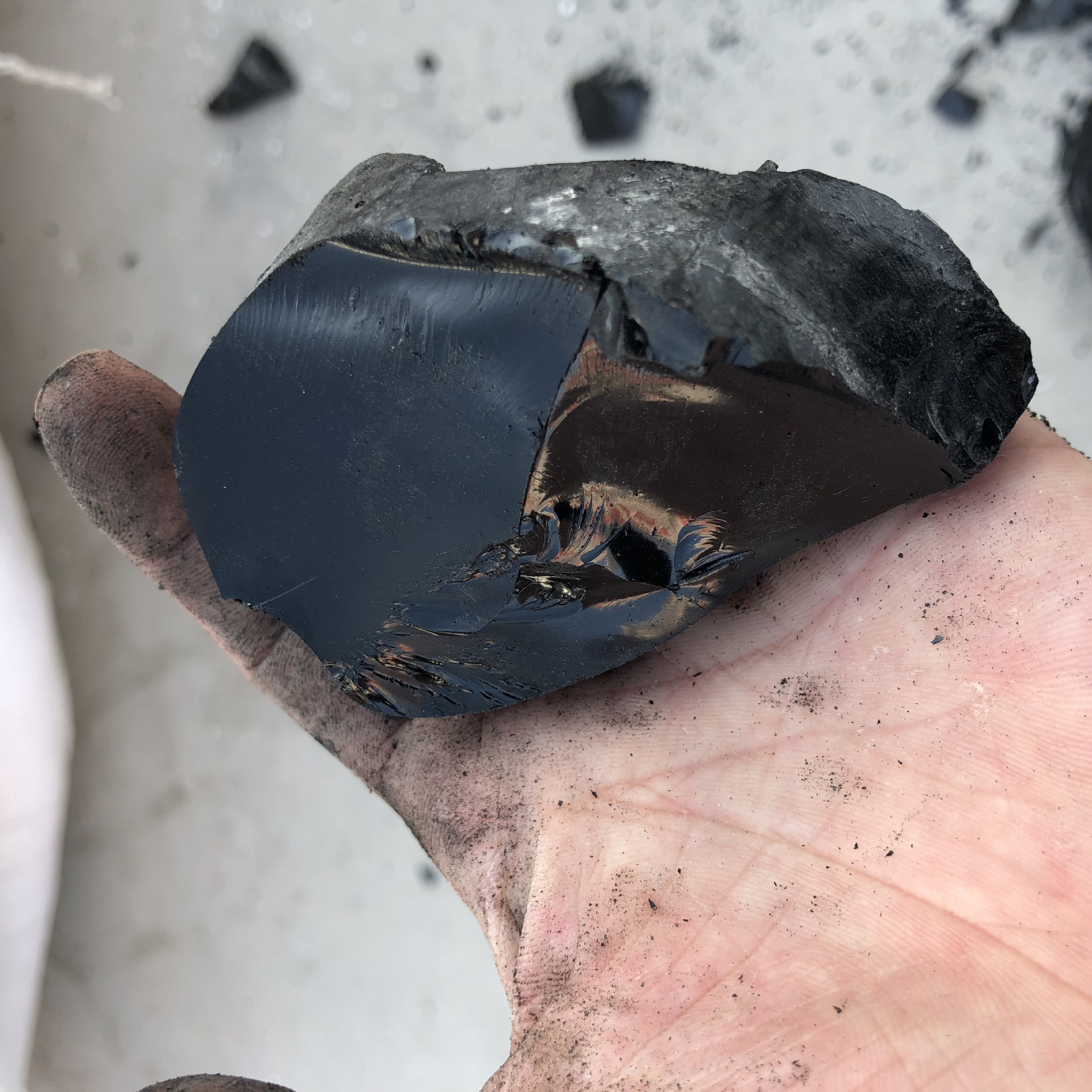 国标10号沥青块 高纯度无杂质路面切割灌缝嵌缝铺路防水堵漏 热熔