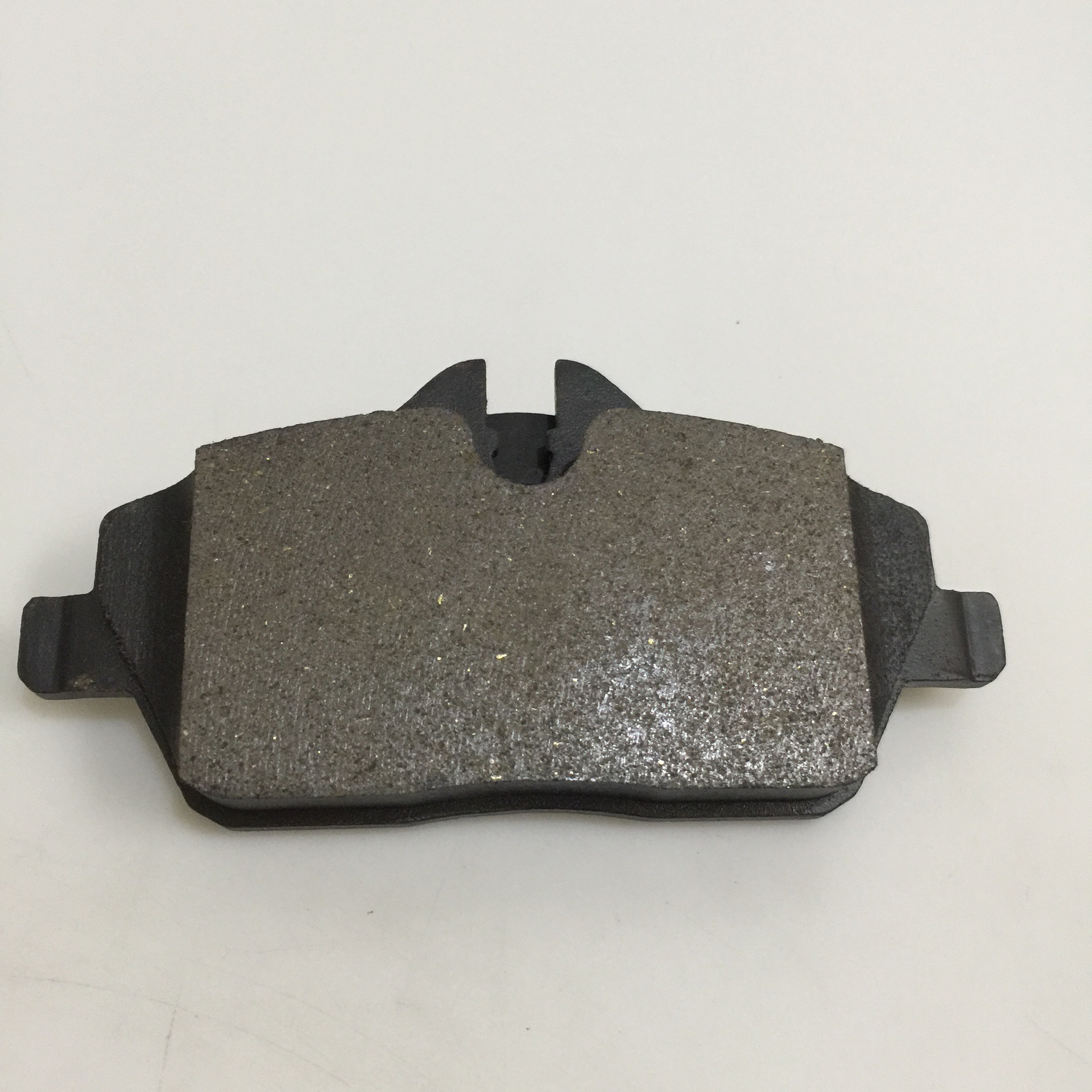 适用于bmw:87/e81 116i前刹车片 刹车片前 d1308 高端陶瓷刹车片