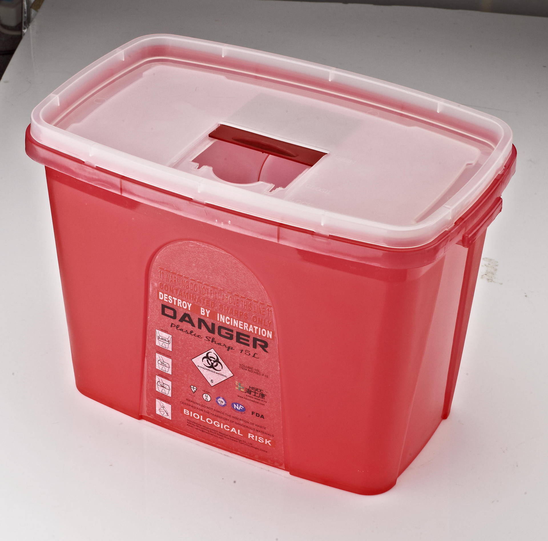 【厂家直销】医用利器盒 方形 6加仑 通过美国fda 认证利器盒