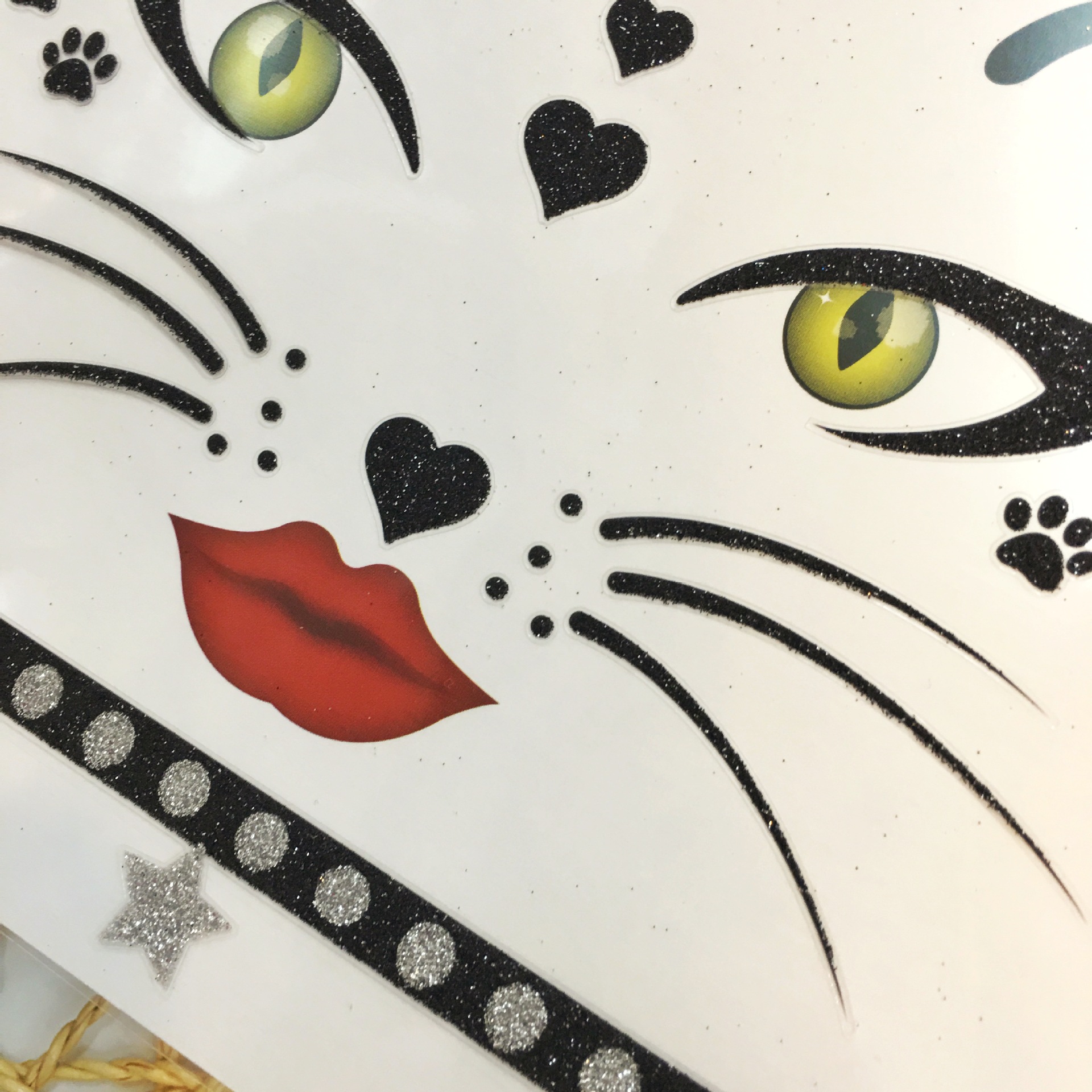 大量销售外贸葱粉脸贴 精美时尚 卡通可爱 图案逼真脸贴可批发