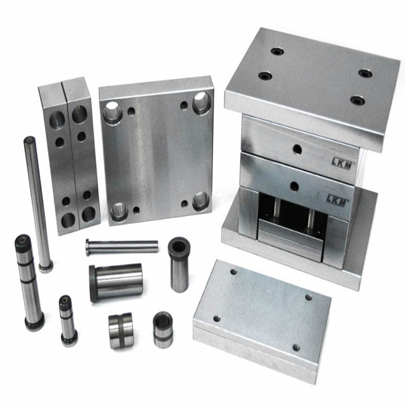 模具哥张跃:什么是标准模架