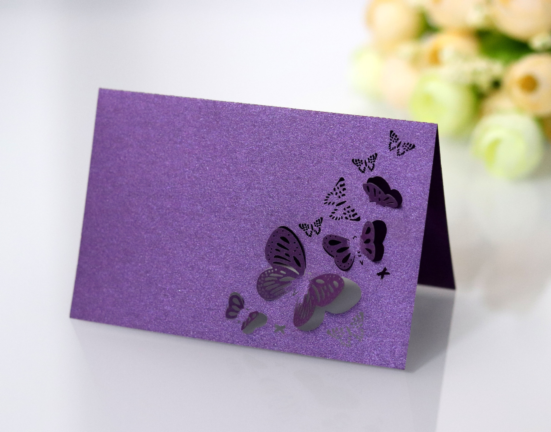 镂空蝴蝶席位卡_镂空蝴蝶席位卡 紫色桌位卡 小蝴蝶花 姓名签到台 - 