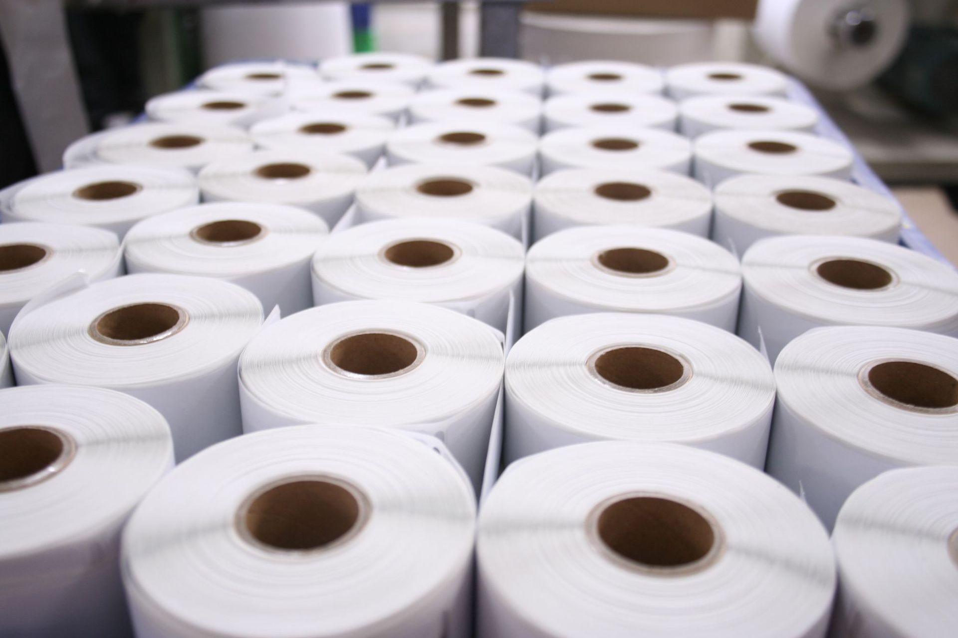 三防热敏标签纸70*40*950 热敏不干胶标签打印纸 条码纸可定制