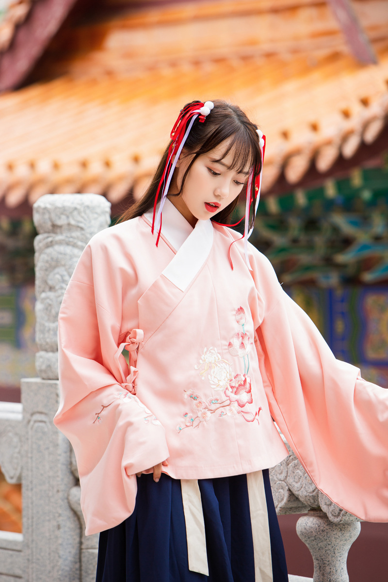 特价包邮 5973汉服绣花交领长袖琵琶袖襦裙袄裙齐腰汉元素套装