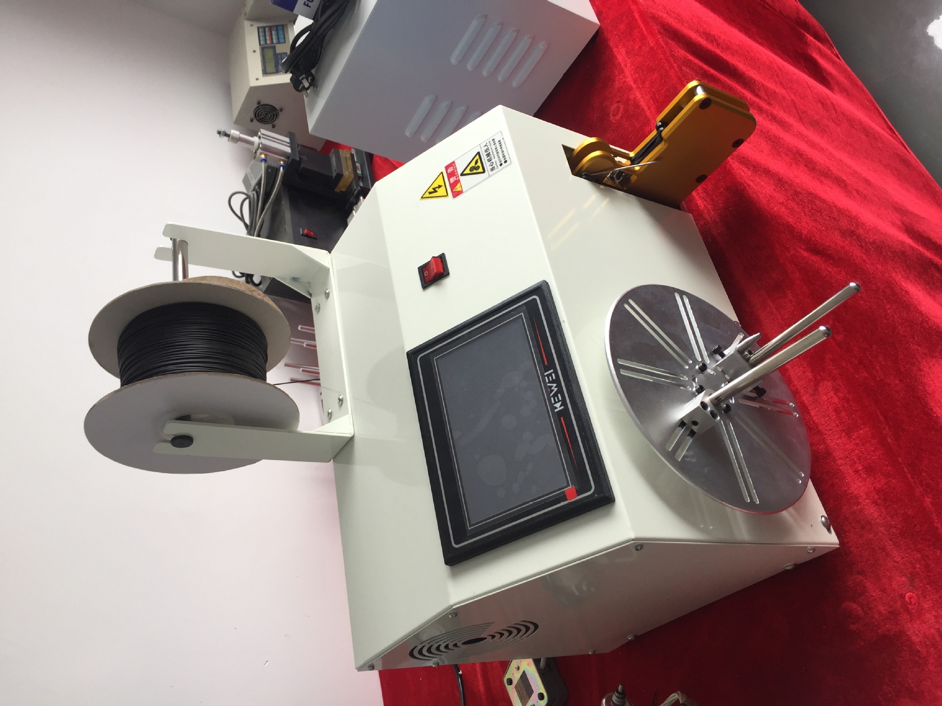 数据线绕线扎线机 多功能捆扎一体机 电源线材自动绕线扎线机