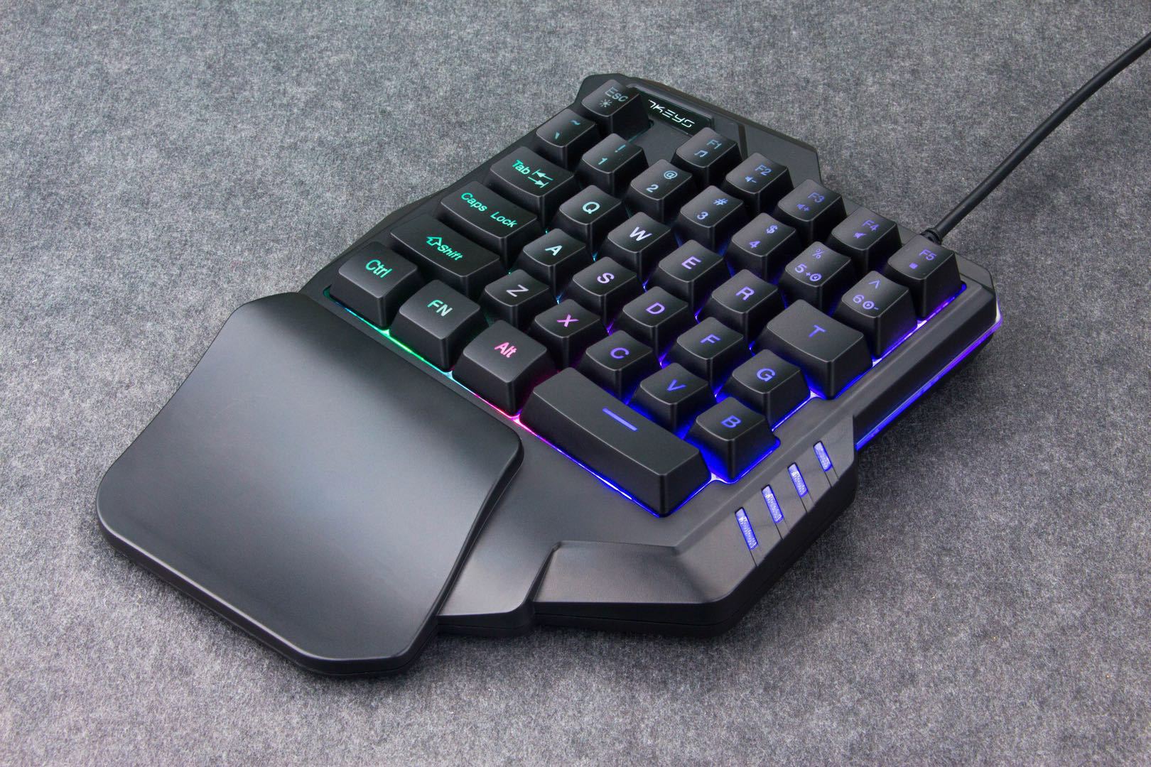 七品g30机械手感单手键盘吃鸡神器枪神王座键盘ebay亚马逊跨境