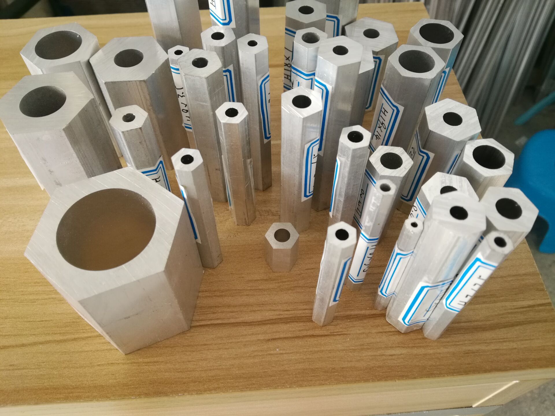 六角铝管 六棱铝合金管 六角空心铝棒六方铝管六边形铝型材铝棒