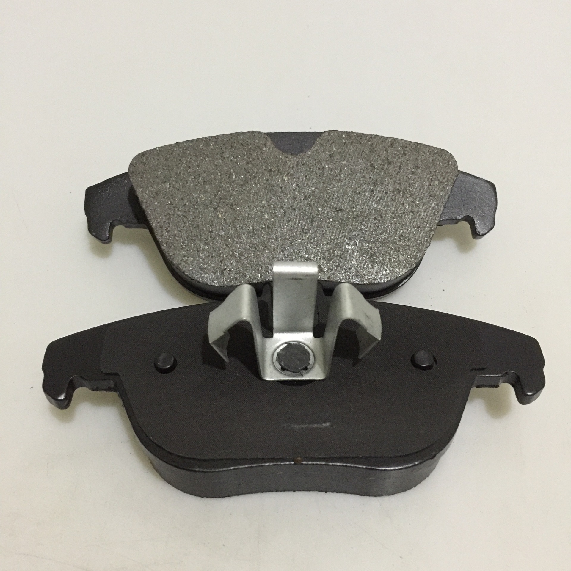 benz:w204后刹车片批发benz:w207 benz:x204 d1341陶瓷刹车片厂家