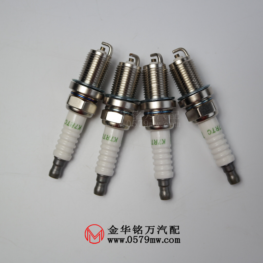 适用k7rtc长安之星五菱之光小康火花塞474/465qr发动机小头火花塞